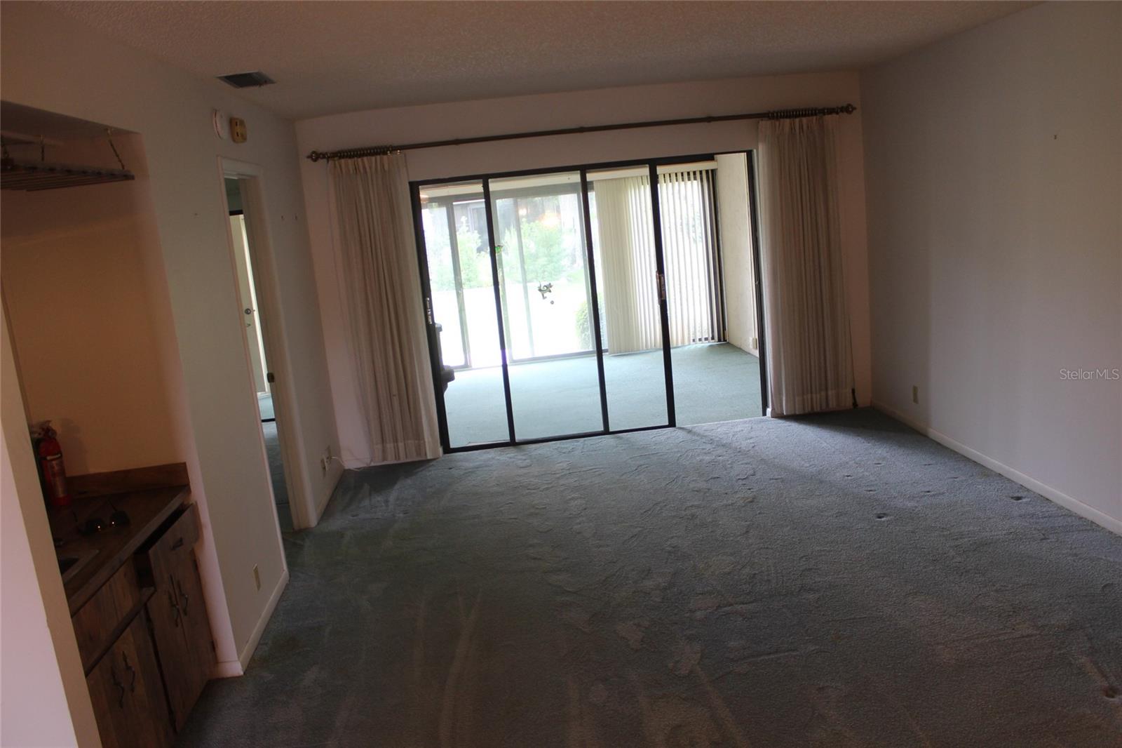 Villa at 649 BROADMOOR CIR, WINTER HAVEN, photo 7 of 33