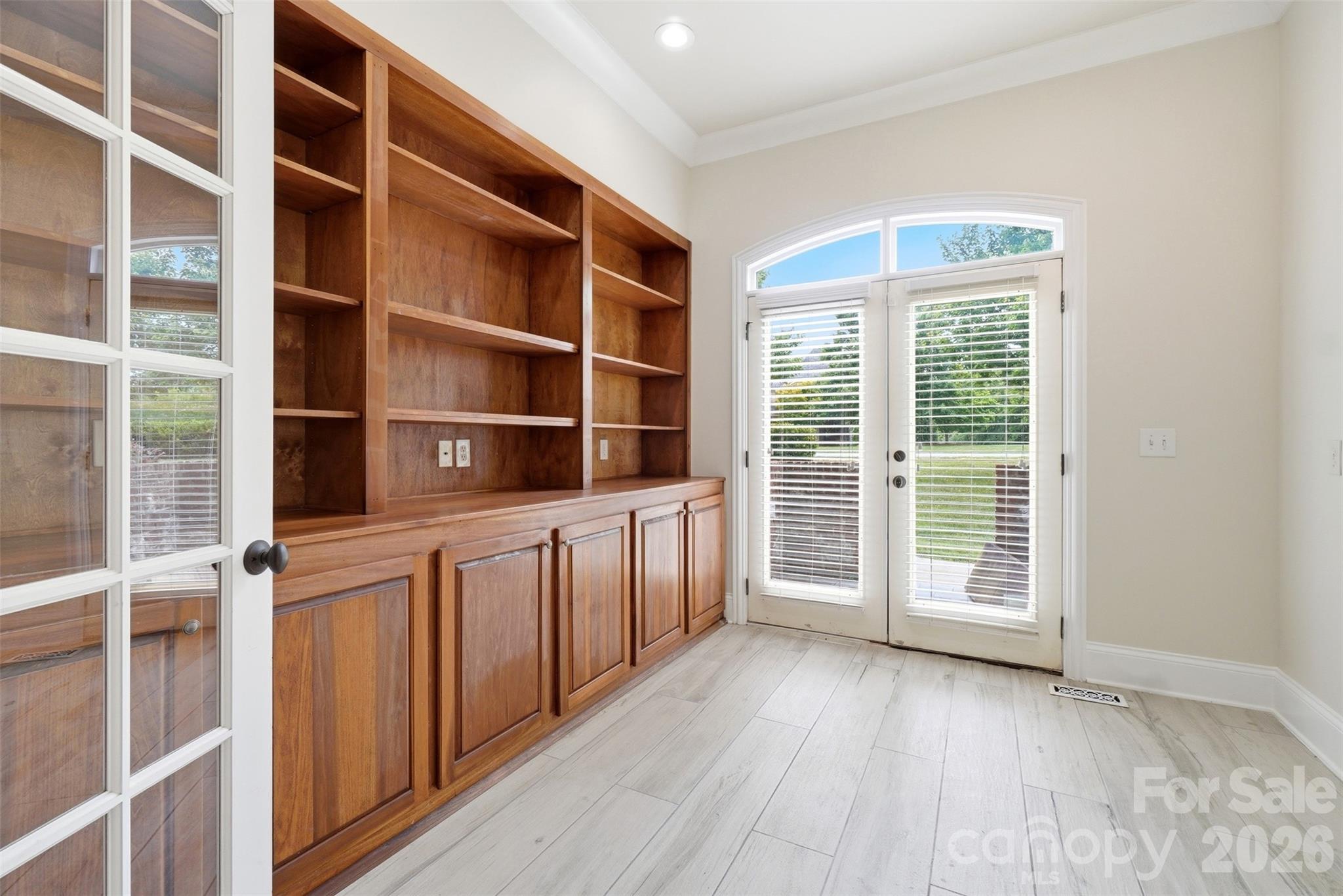 Single Family Residence at 6205 Buhrstone Court, Lancaster, photo 12 of 48