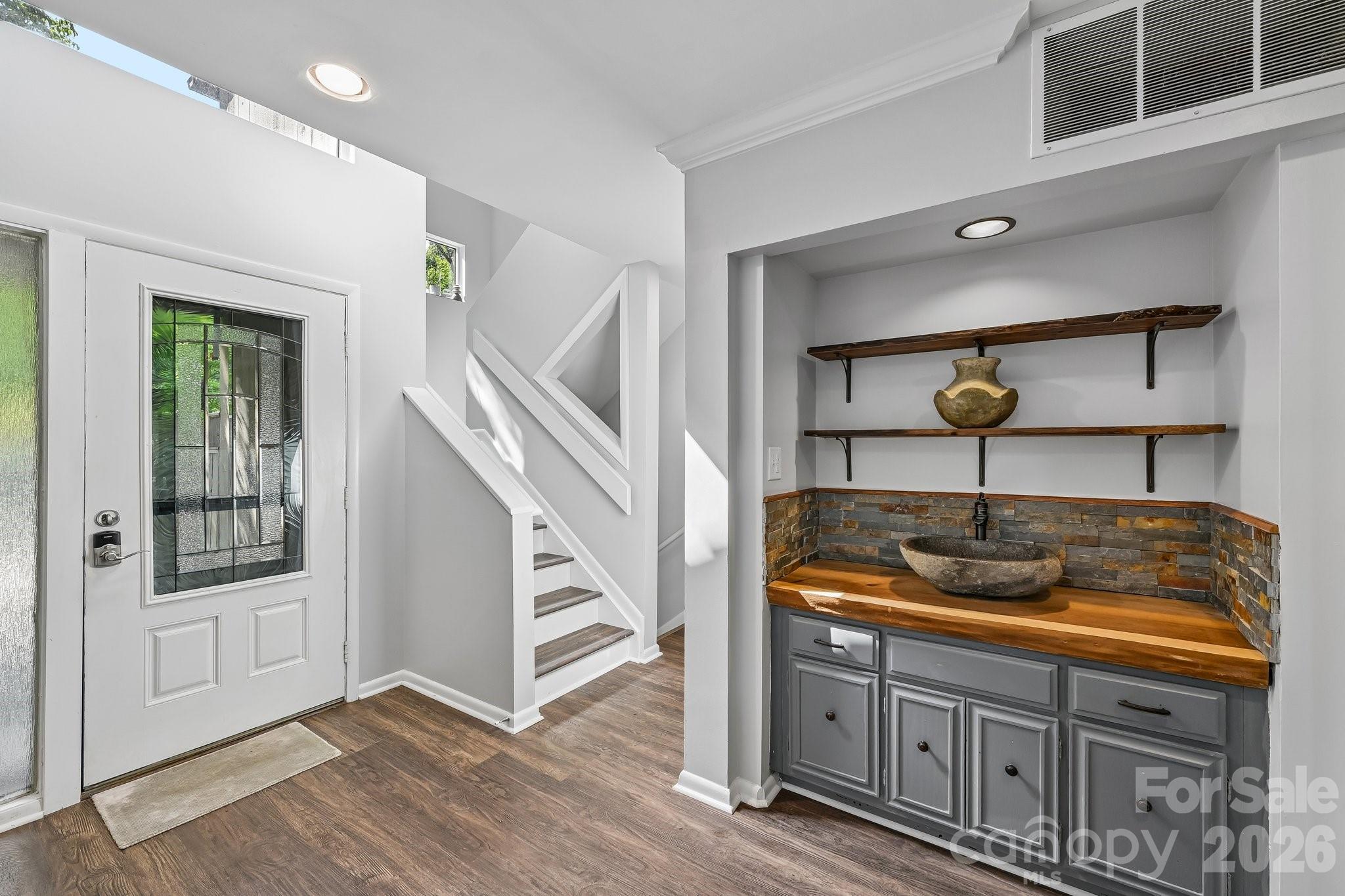 Condominium at 125 Pine Grove Circle, Clover, photo 3 of 48