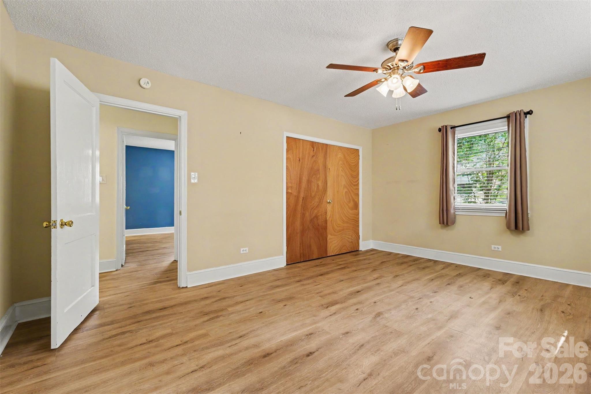 Single Family Residence at 217 Oakwood Avenue, York, photo 30 of 46