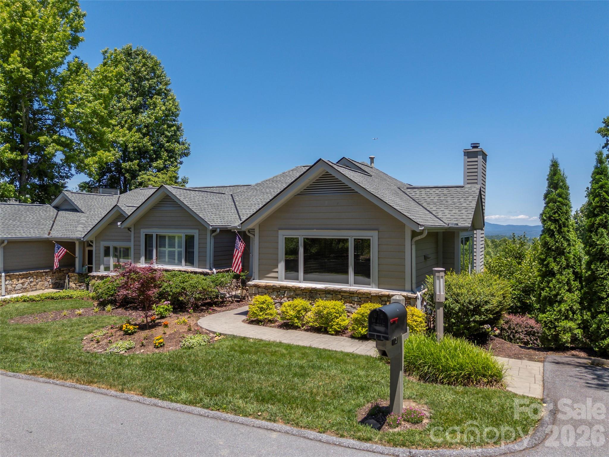 Townhouse at 2 Meadow Ridge Lane, Hendersonville, photo 2 of 48