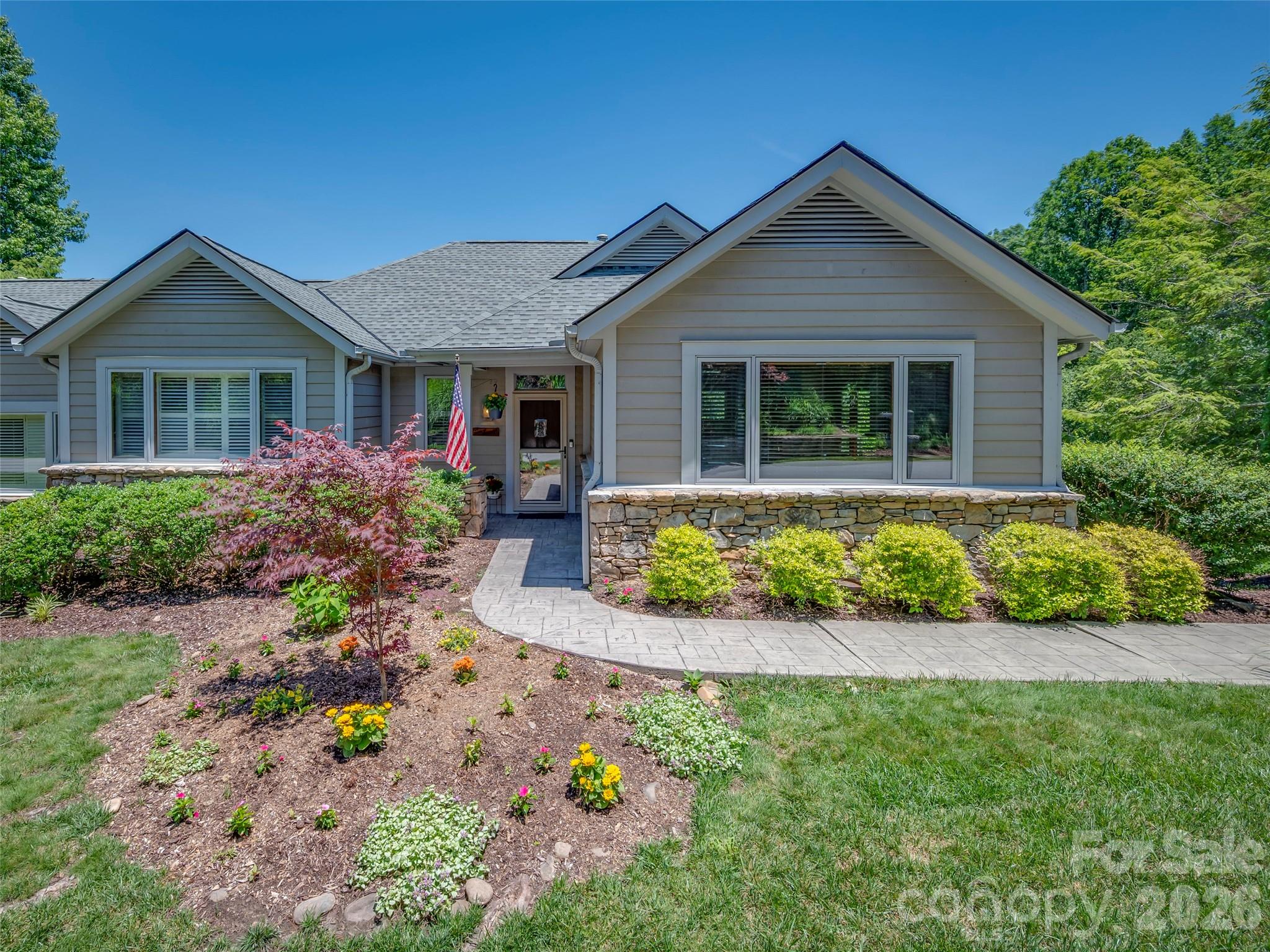 Townhouse at 2 Meadow Ridge Lane, Hendersonville, photo 5 of 48