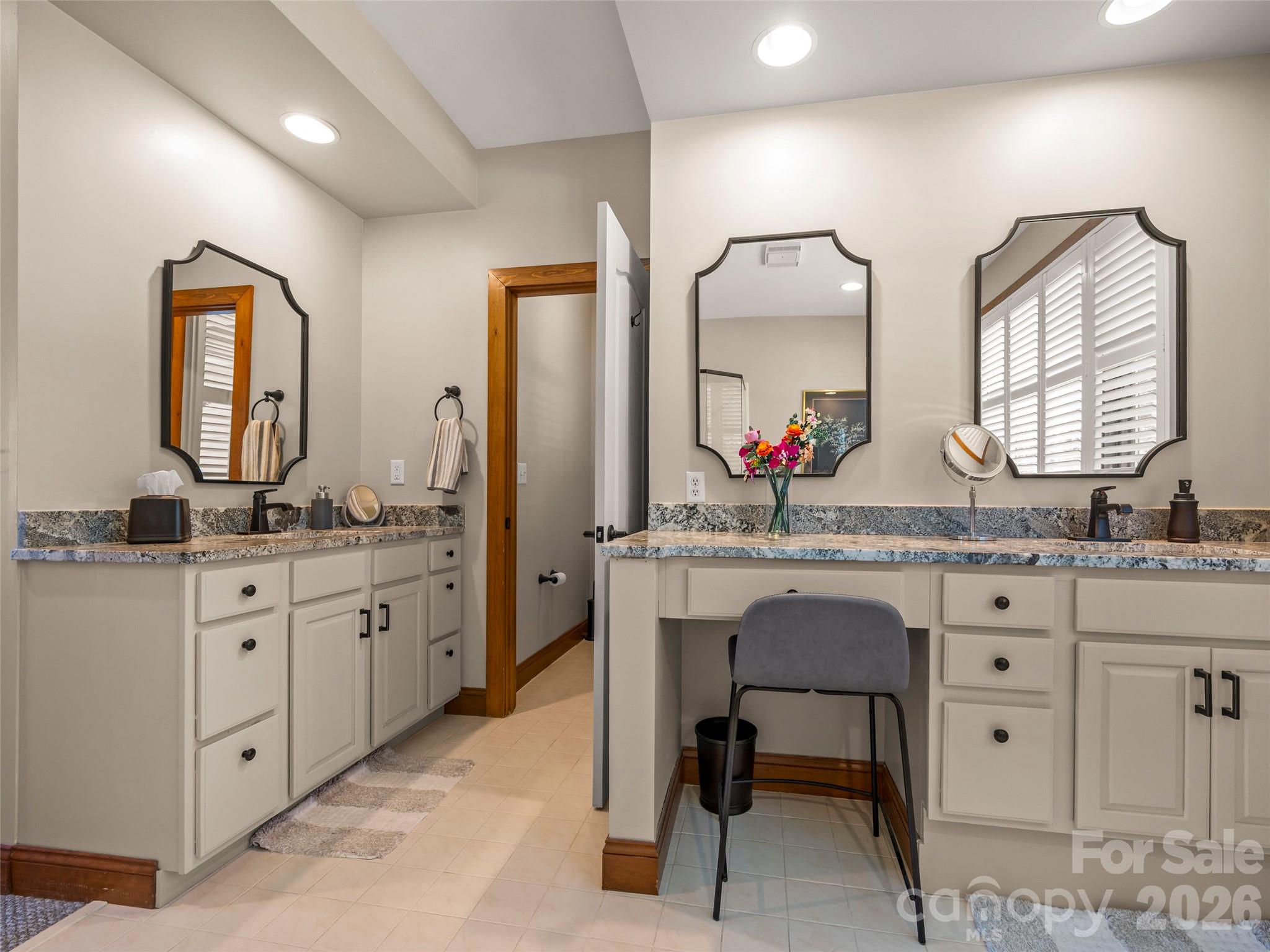 Townhouse at 2 Meadow Ridge Lane, Hendersonville, photo 25 of 48