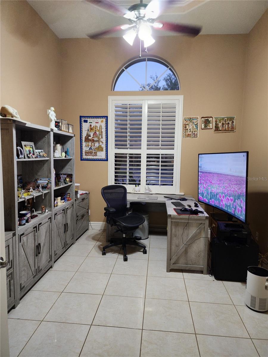 Single Family Residence at 2656 WYNDSOR OAKS WAY, WINTER HAVEN, photo 16 of 33