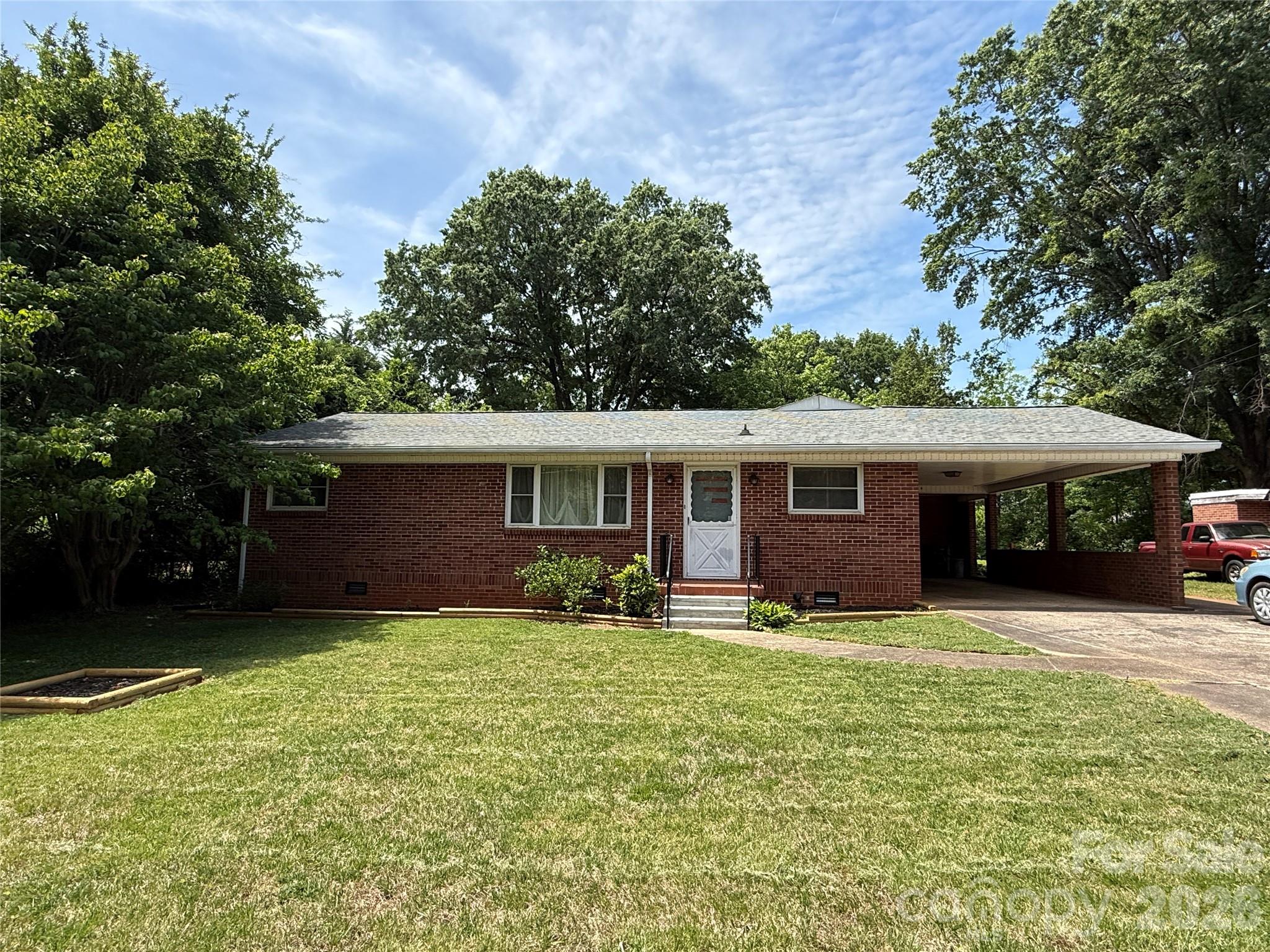 Single Family Residence at 2012 N Deal Avenue, Newton, photo 21 of 28