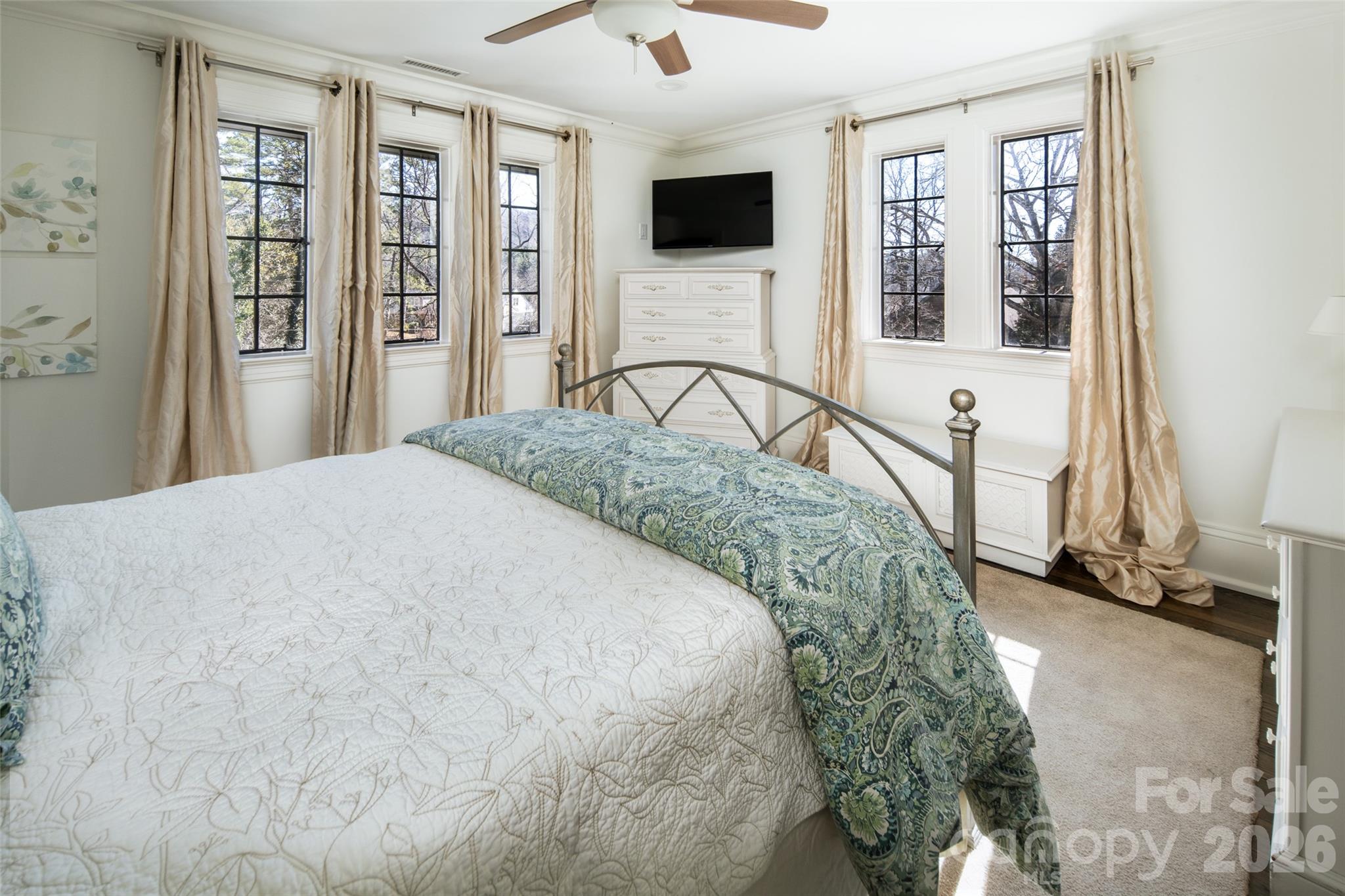 Single Family Residence at 72 Windsor Road, Asheville, photo 33 of 48