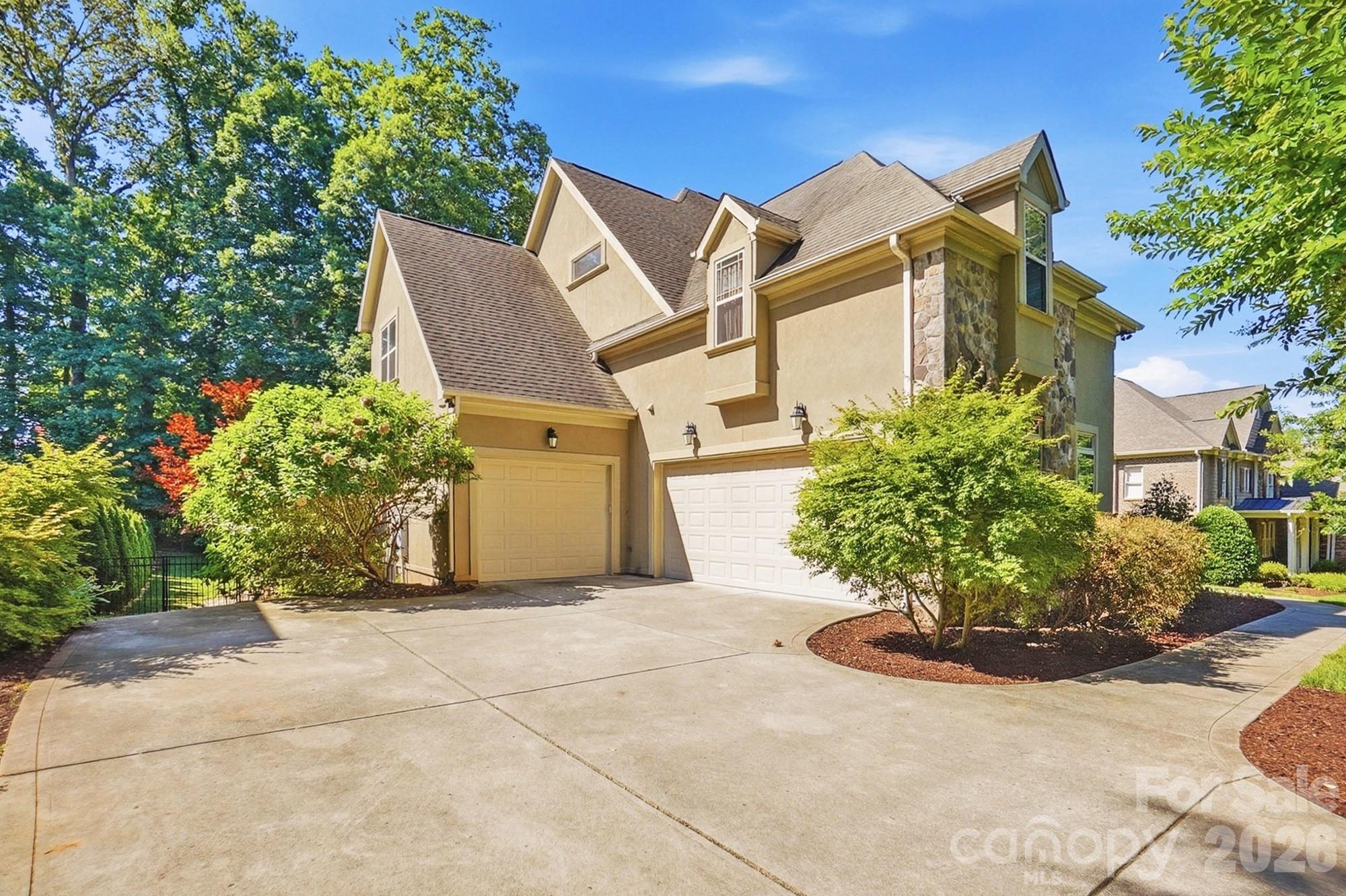 Single Family Residence at 13302 Bally Bunnion Way, Davidson, photo 42 of 48