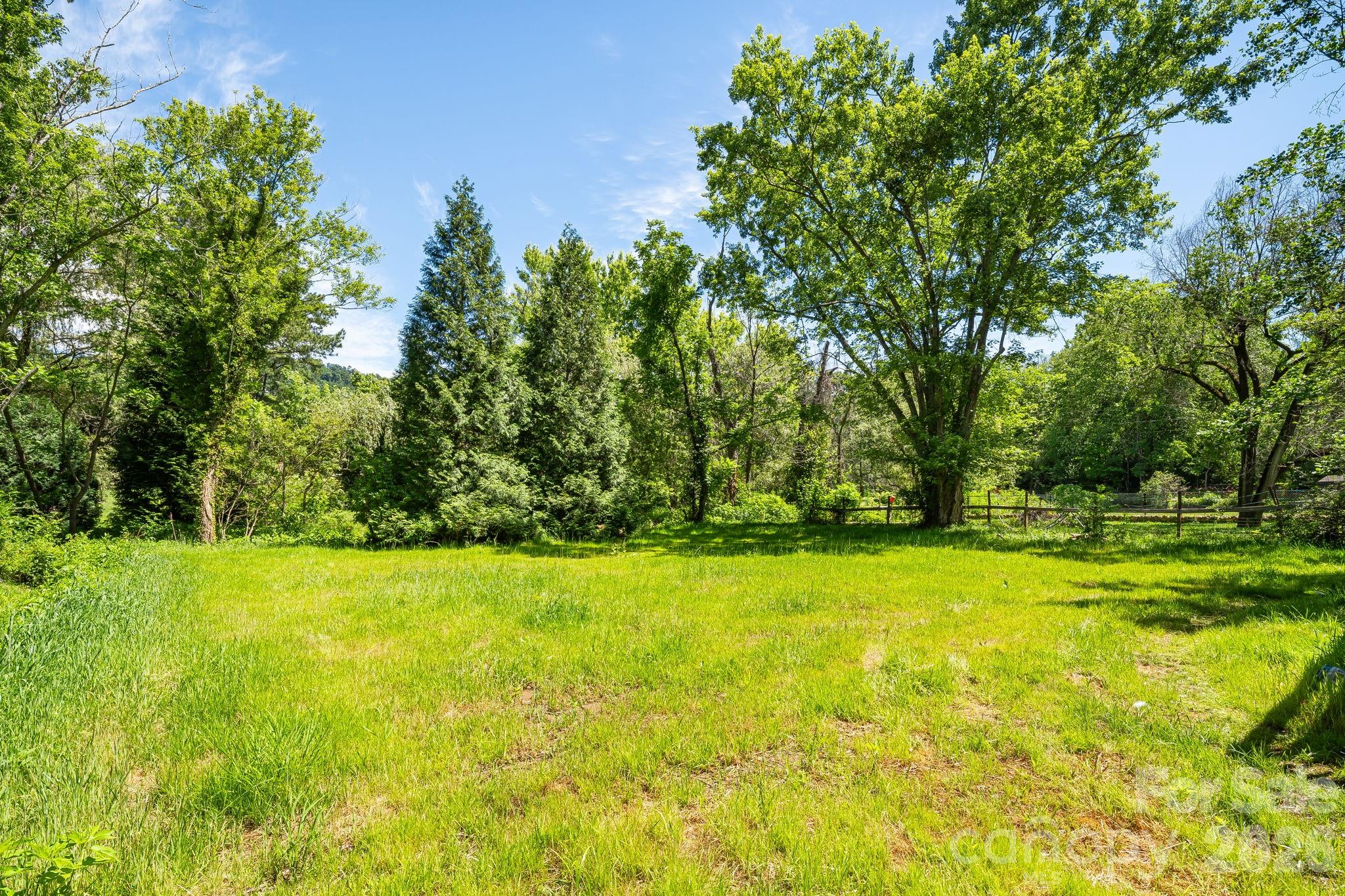 Single Family Residence at 468 Beaverdam Road, Asheville, photo 3 of 19