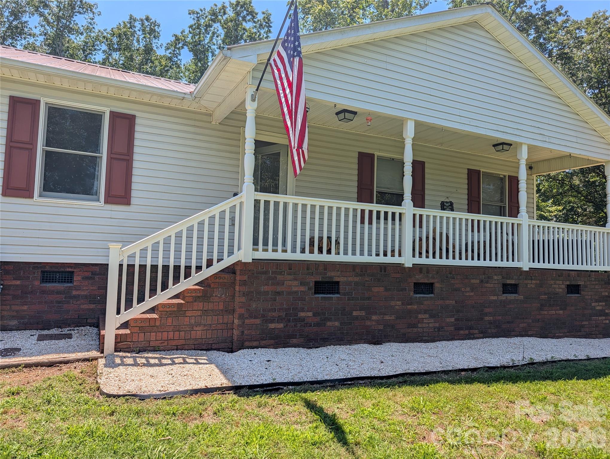 Single Family Residence at 10174 NC 138 Highway, Oakboro, photo 4 of 33