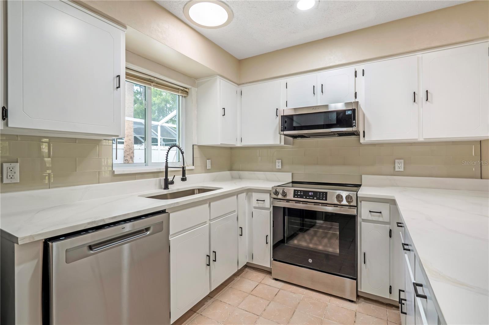 Single Family Residence at 19 BANNER LN, PALM COAST, photo 4 of 22