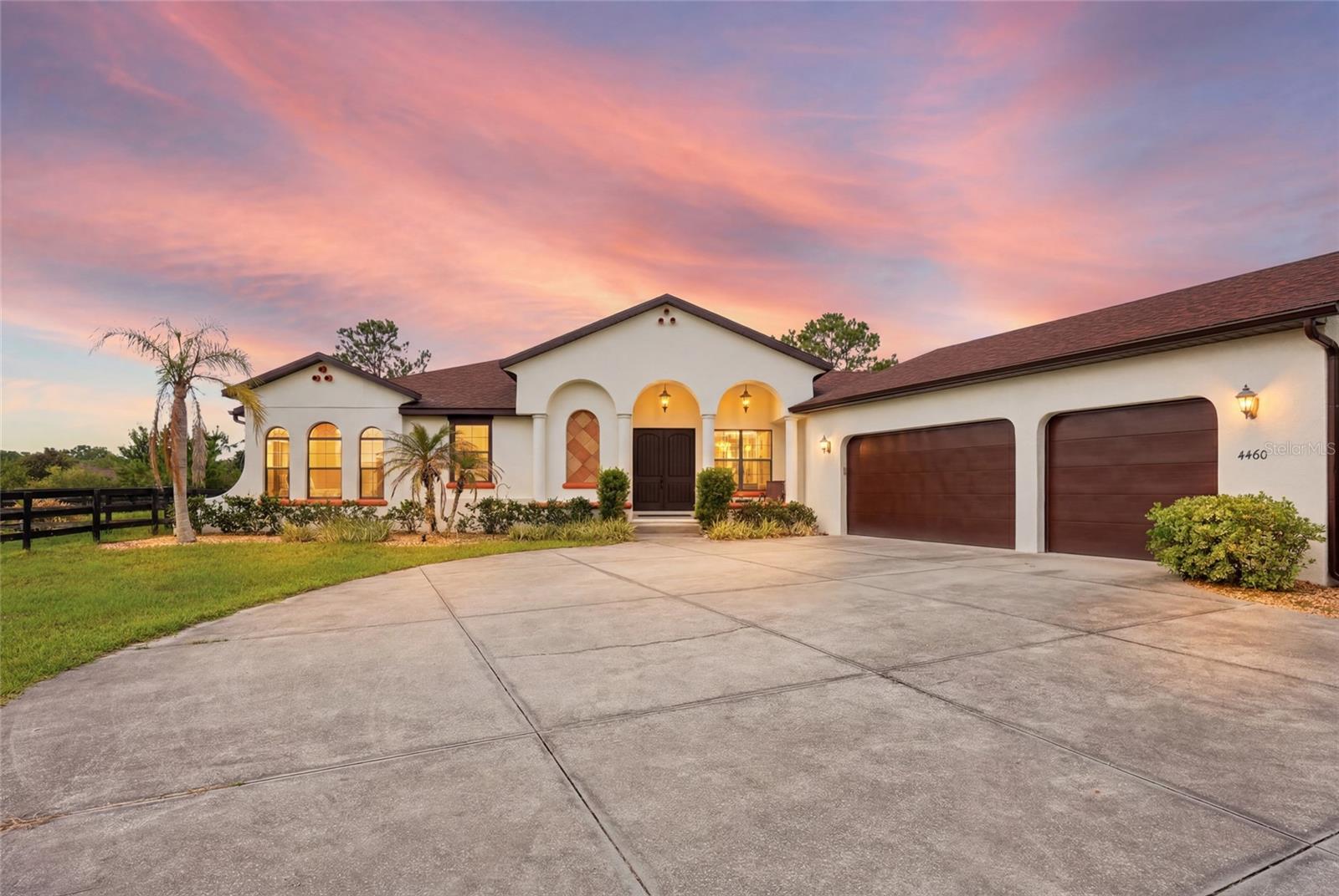 4460 RUNWAY LN