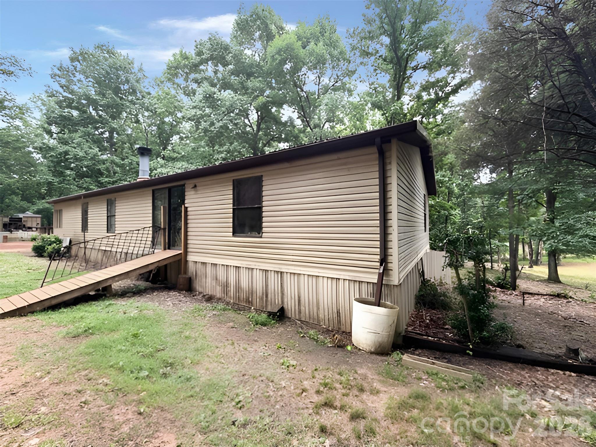 Single Family Residence at 120 Kings Forest Drive, Kings Mountain, photo 12 of 15