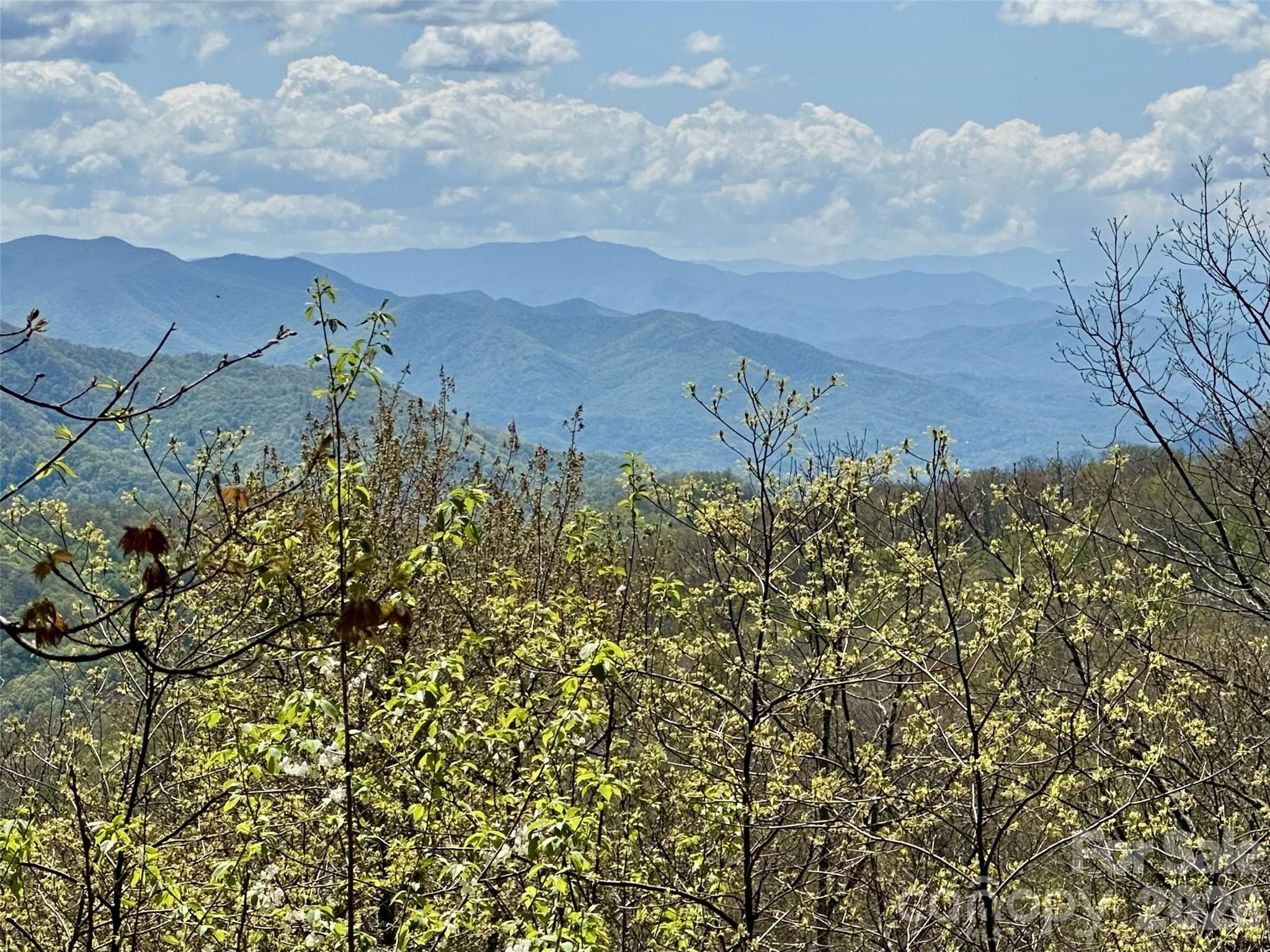 00 Aquina Mountain Mountain