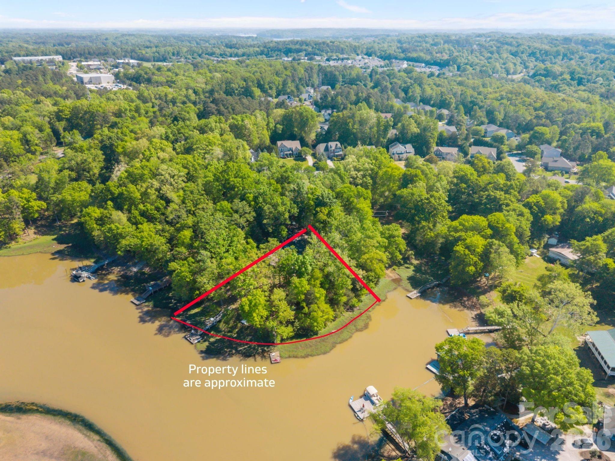 Lot at 405 Carroll Cove, Lake Wylie, photo 4 of 19