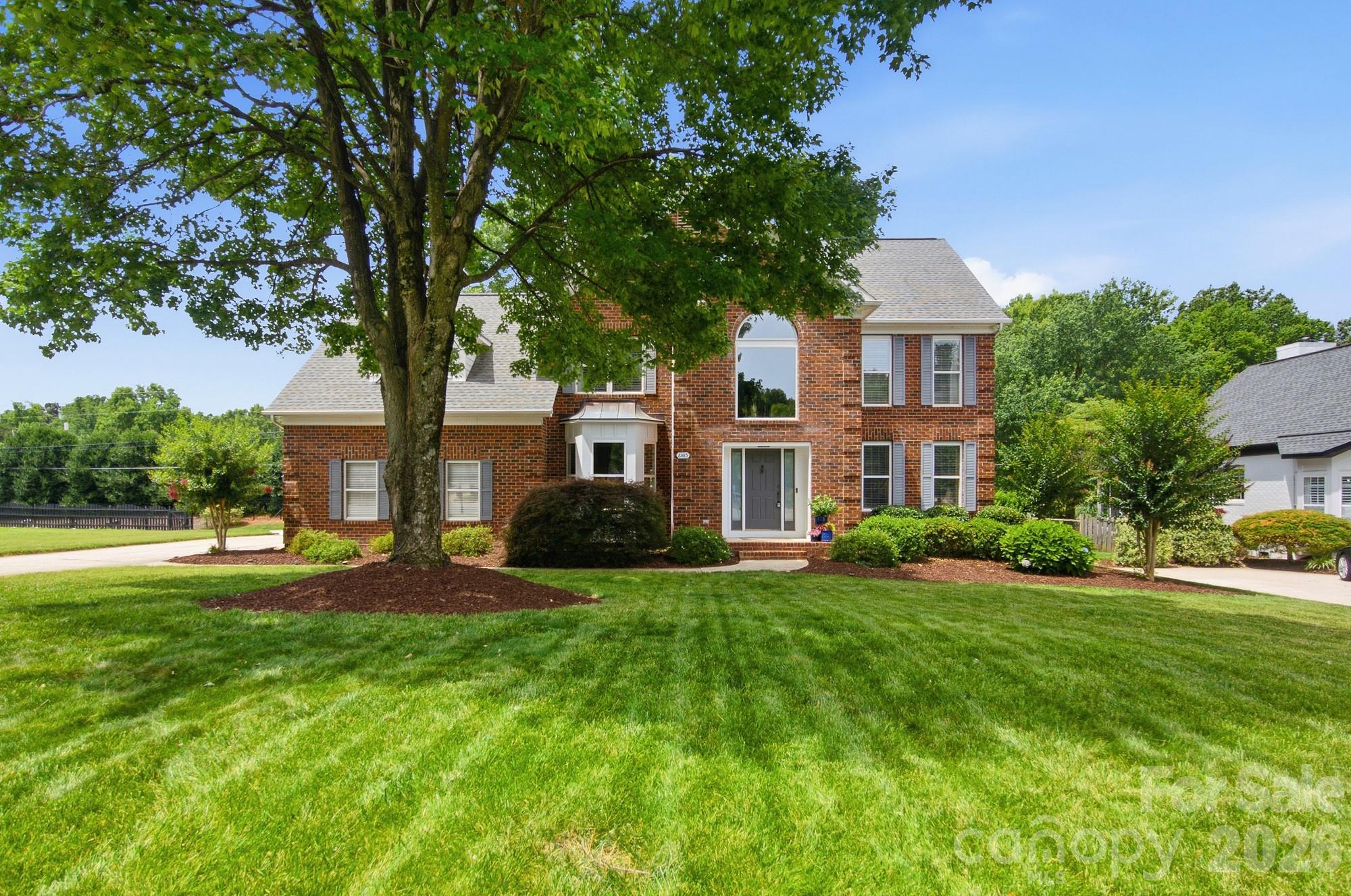 Single Family Residence at 21415 John Pines Drive, Cornelius, photo 3 of 45