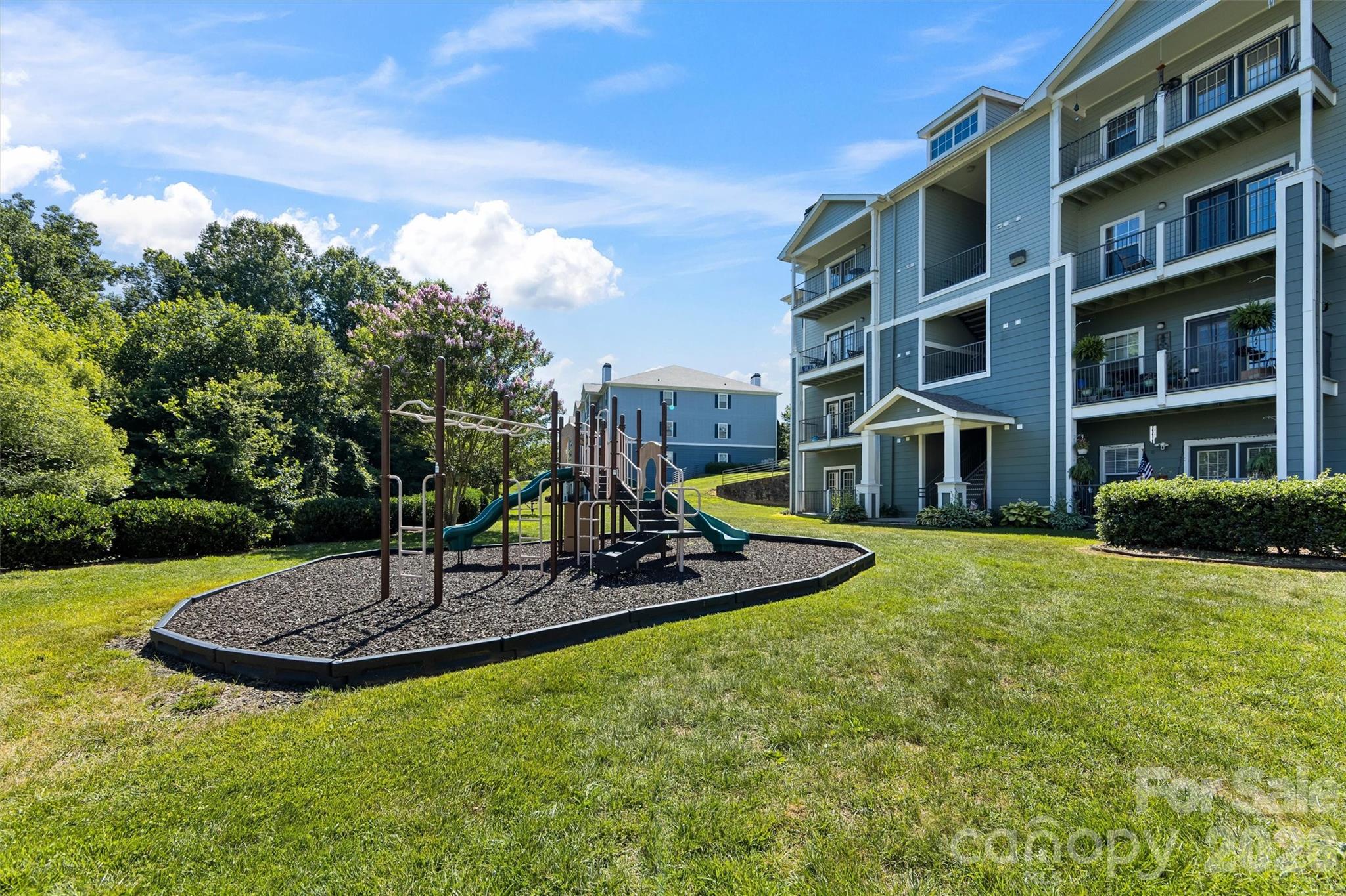Condominium at 100 Vista Lake Drive, Candler, photo 29 of 33