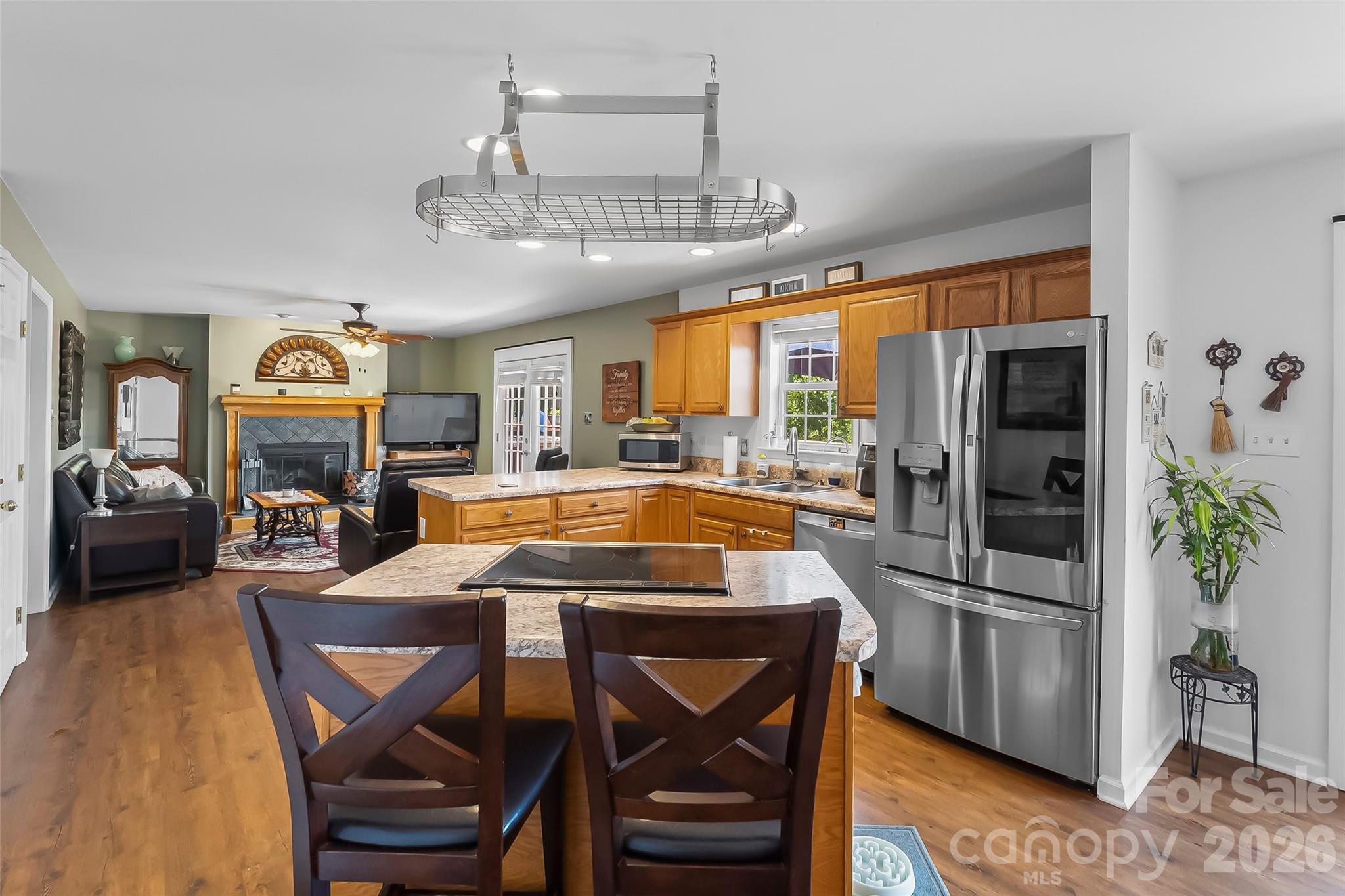 another kitchen View - 70 Heslar Way, Marshall