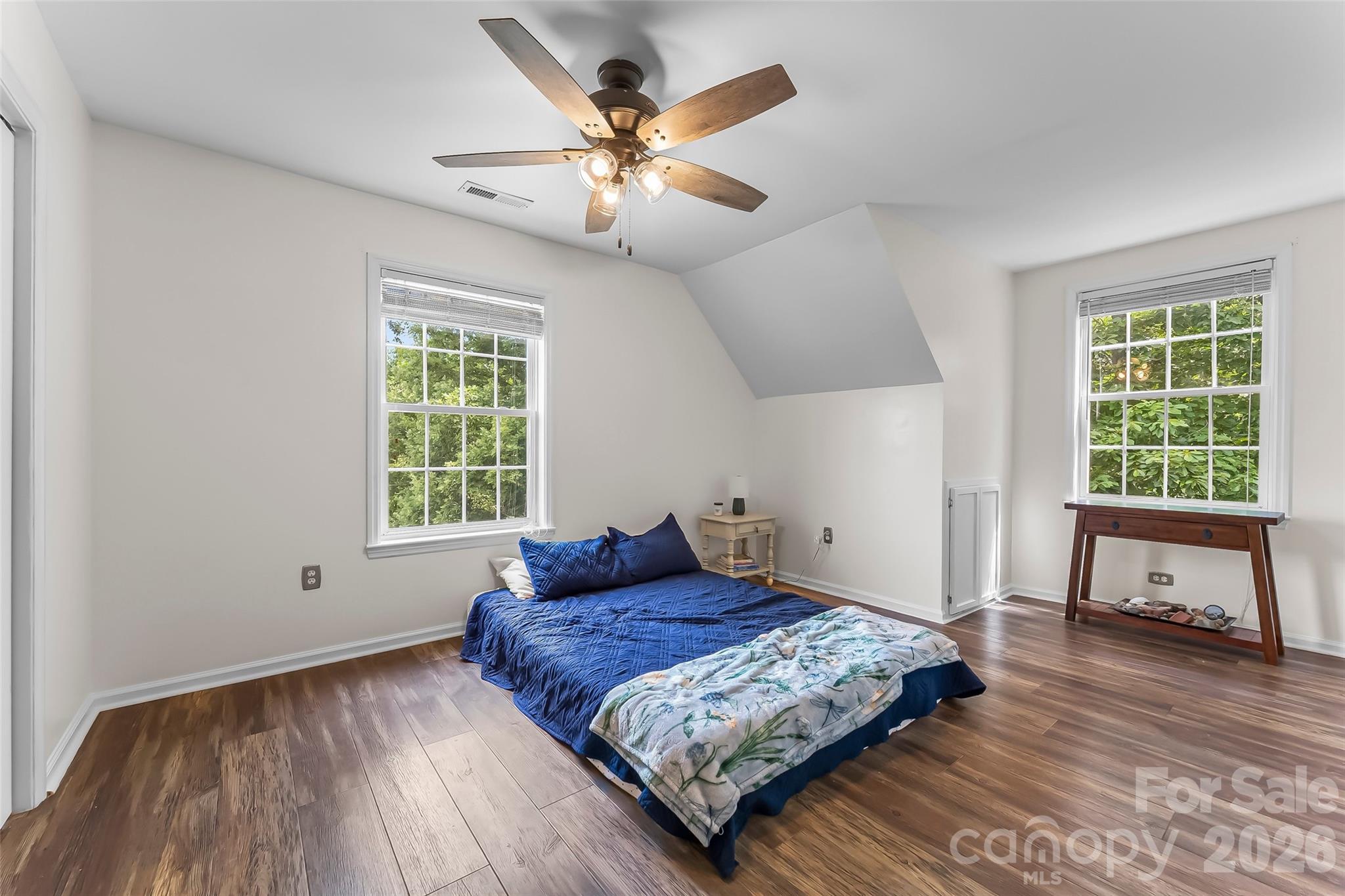 Third bedroom upper level - 70 Heslar Way, Marshall