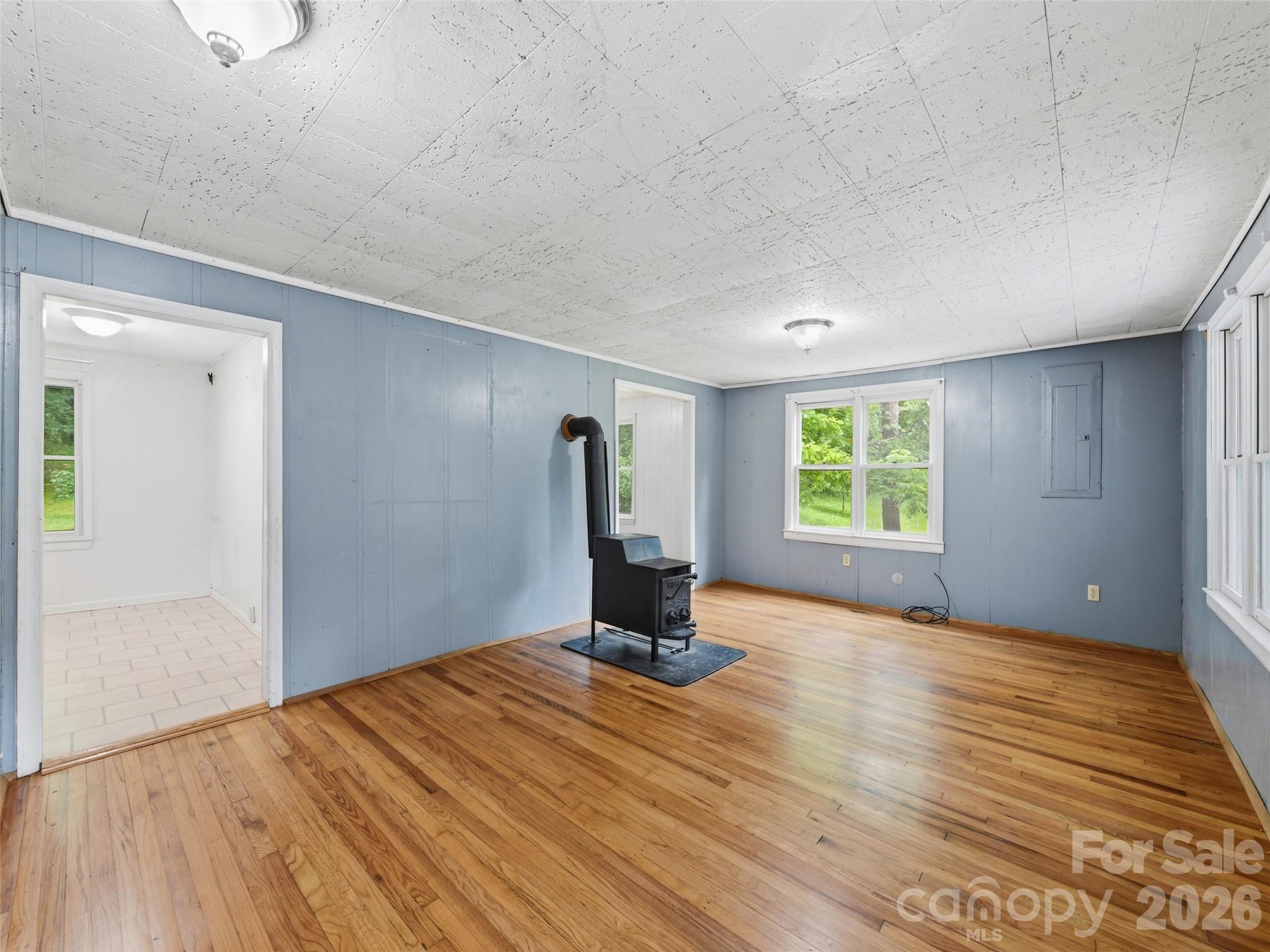 Single Family Residence at 586 Olivet Church Road, Whittier, photo 13 of 30