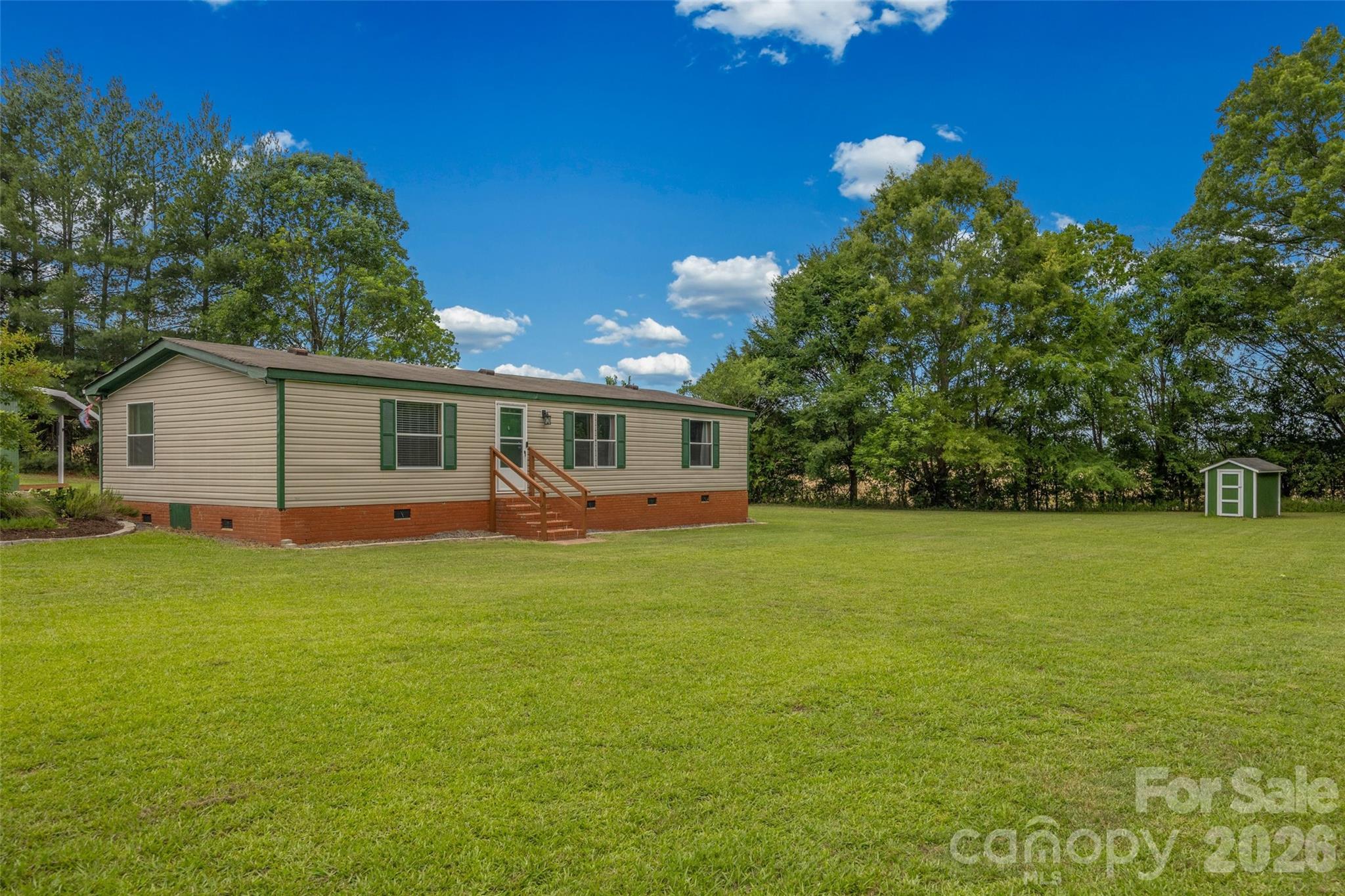 Single Family Residence at 3607 Kennington Drive, Waxhaw, photo 3 of 34