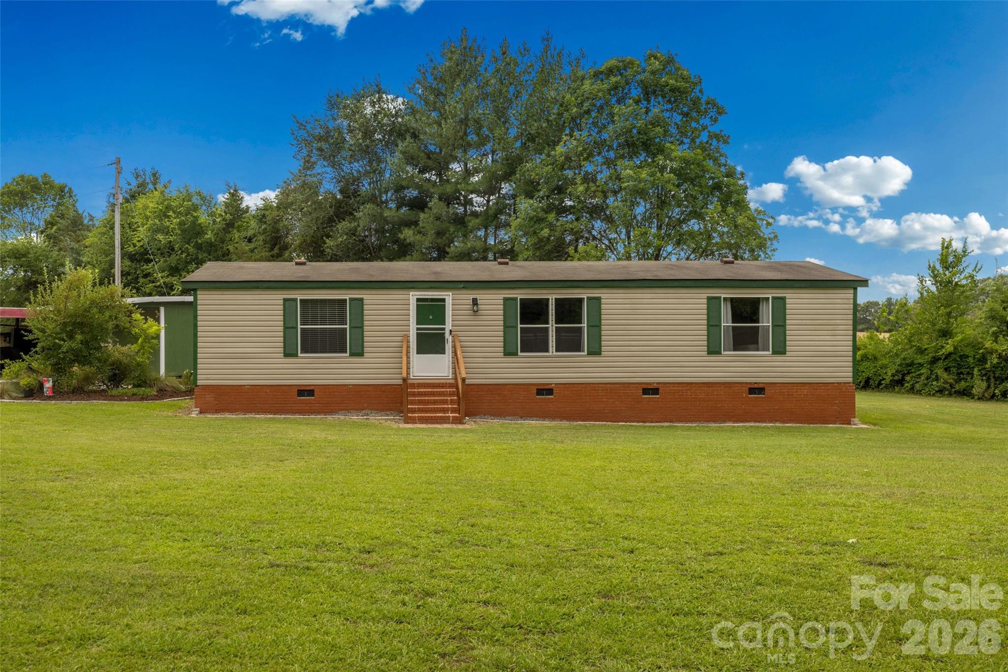 Single Family Residence at 3607 Kennington Drive, Waxhaw, photo 4 of 34