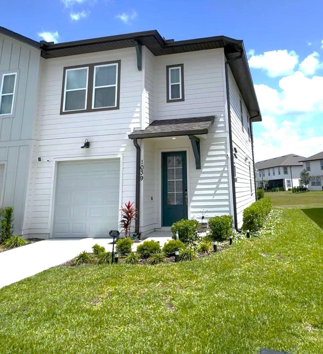 Townhouse at FESTIVAL PH 5, DAVENPORT, photo 2 of 56
