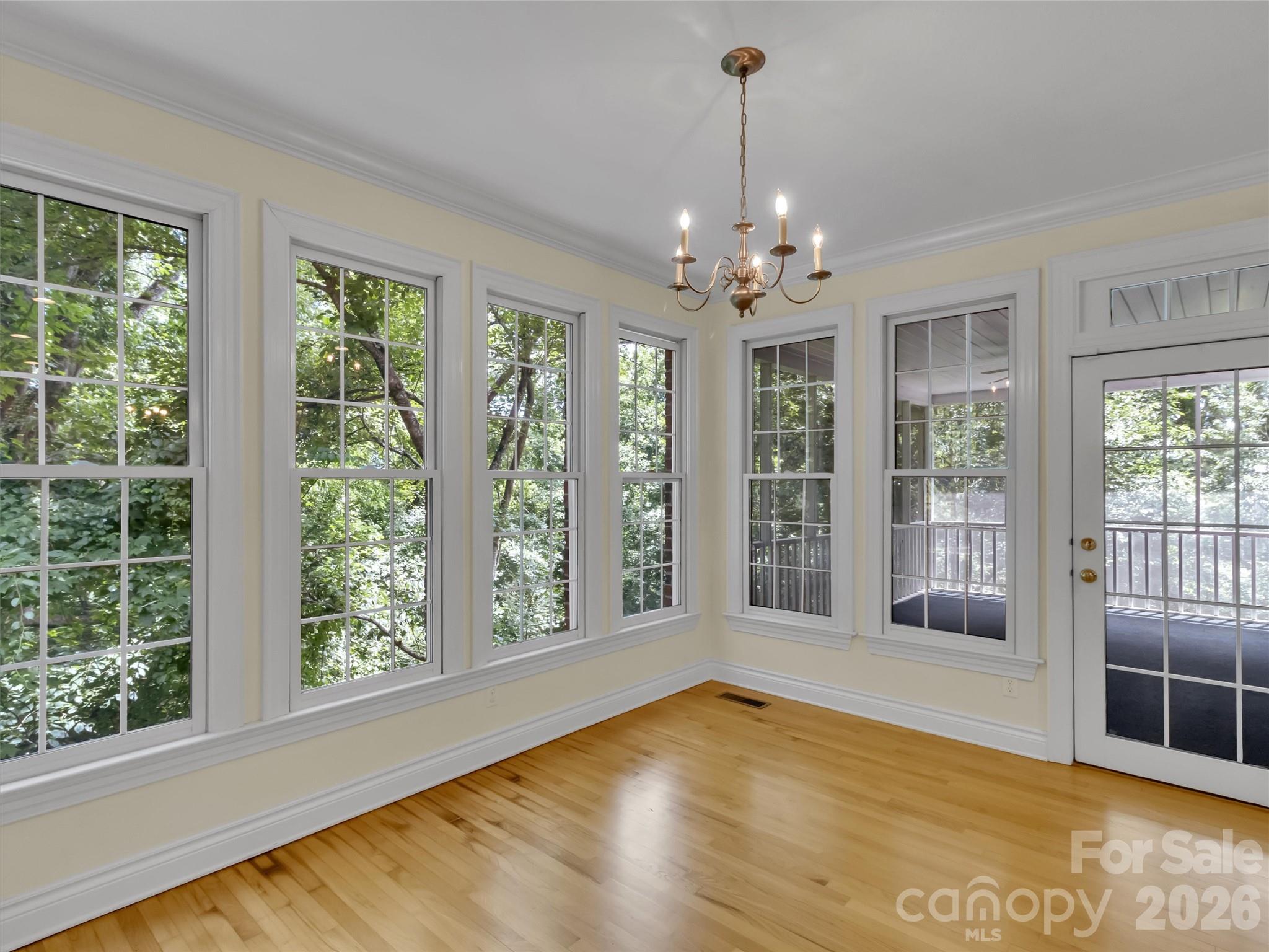 Casual eat-in area near kitchen - 9 Hickory Ridge, Fletcher