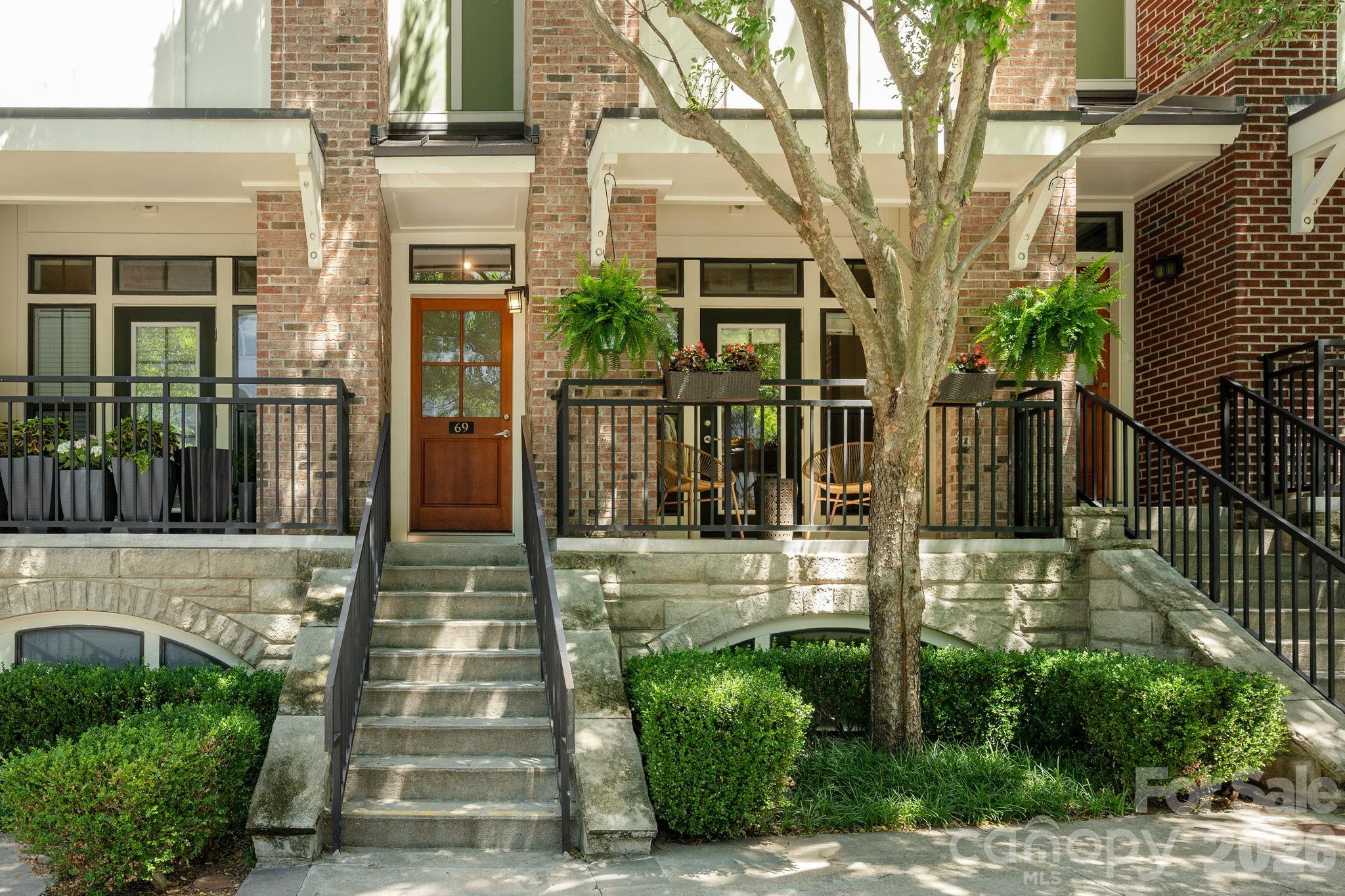 Condominium at 69 Stamford Street, Asheville, photo 2 of 29