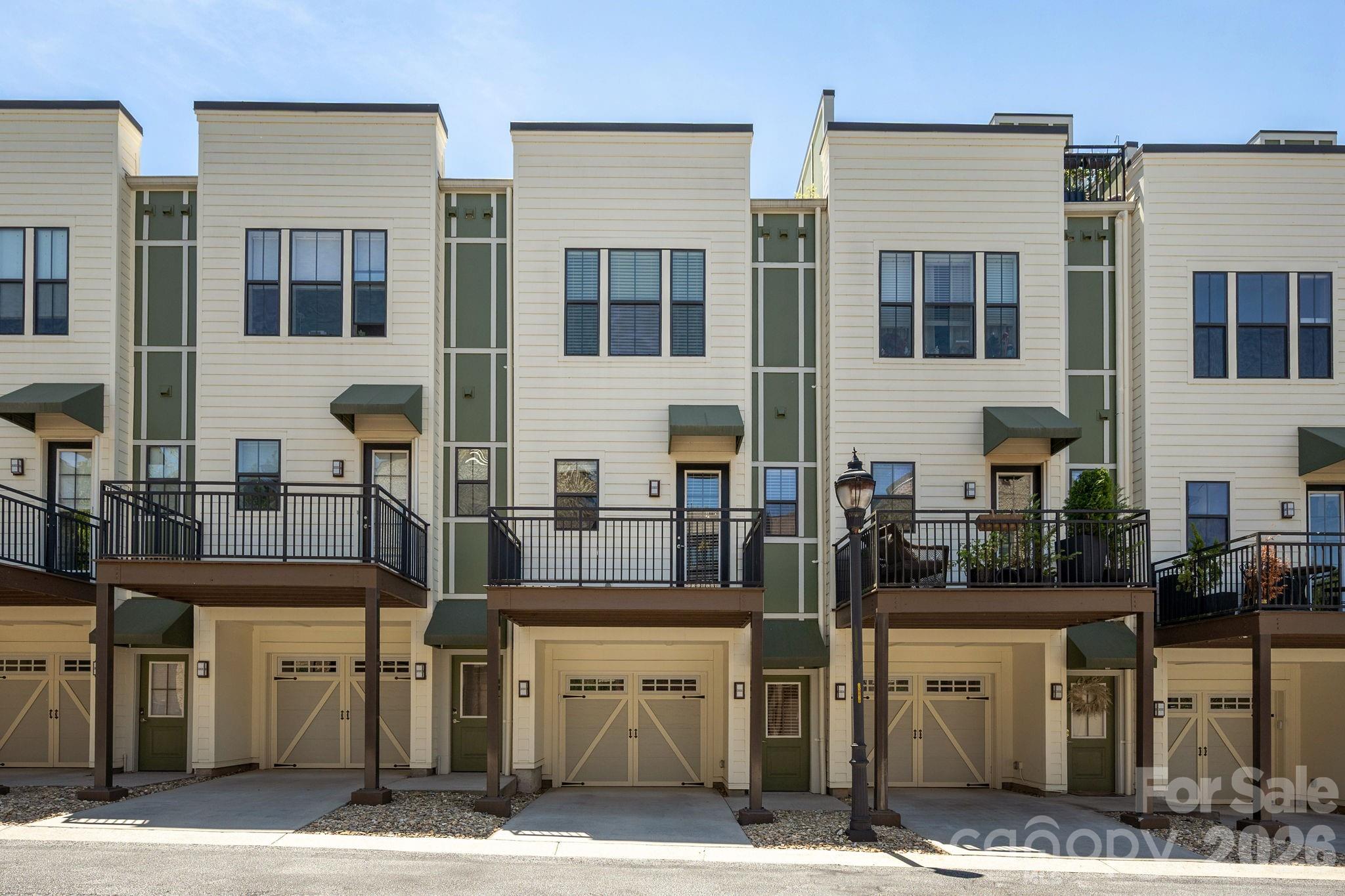 Condominium at 69 Stamford Street, Asheville, photo 6 of 29
