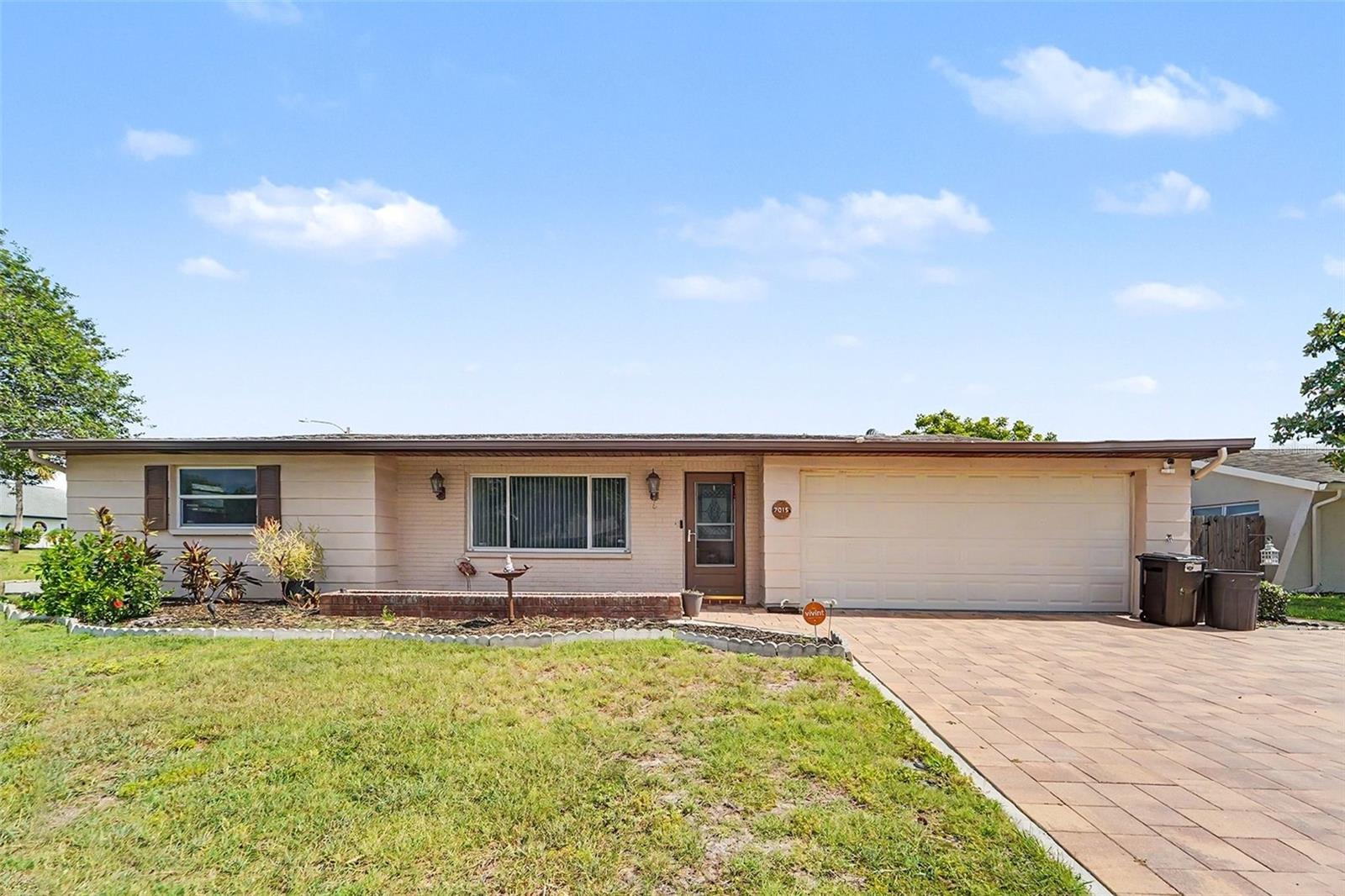 7015 MORAVIAN DR