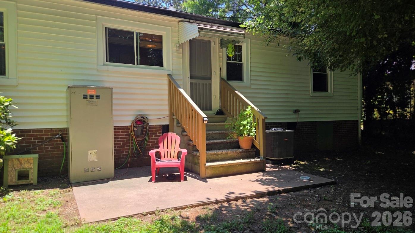 Back - 809 Alexander Street, Lincolnton