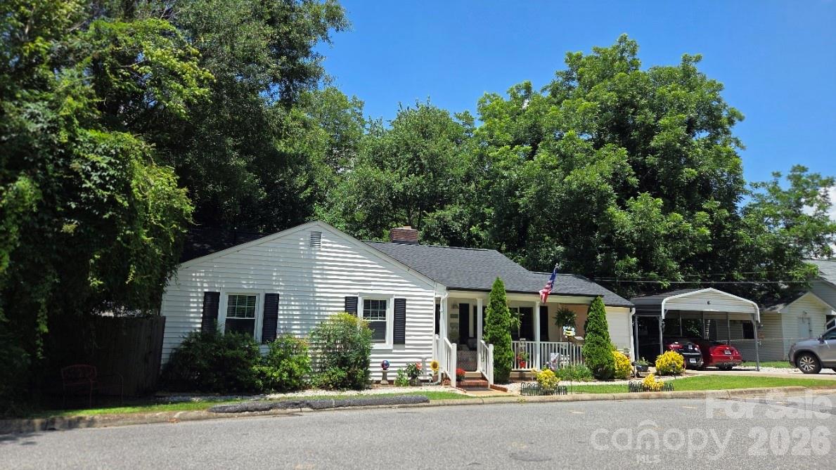 front - 809 Alexander Street, Lincolnton