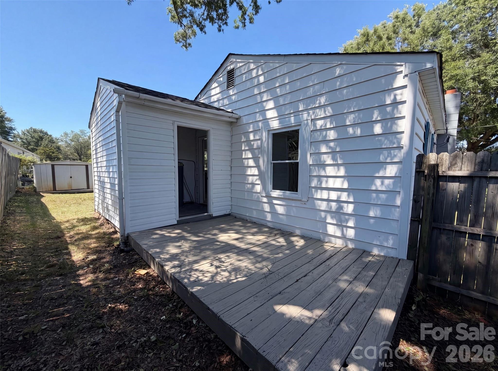 Single Family Residence at 123 E Farmview Street, Gastonia, photo 5 of 15