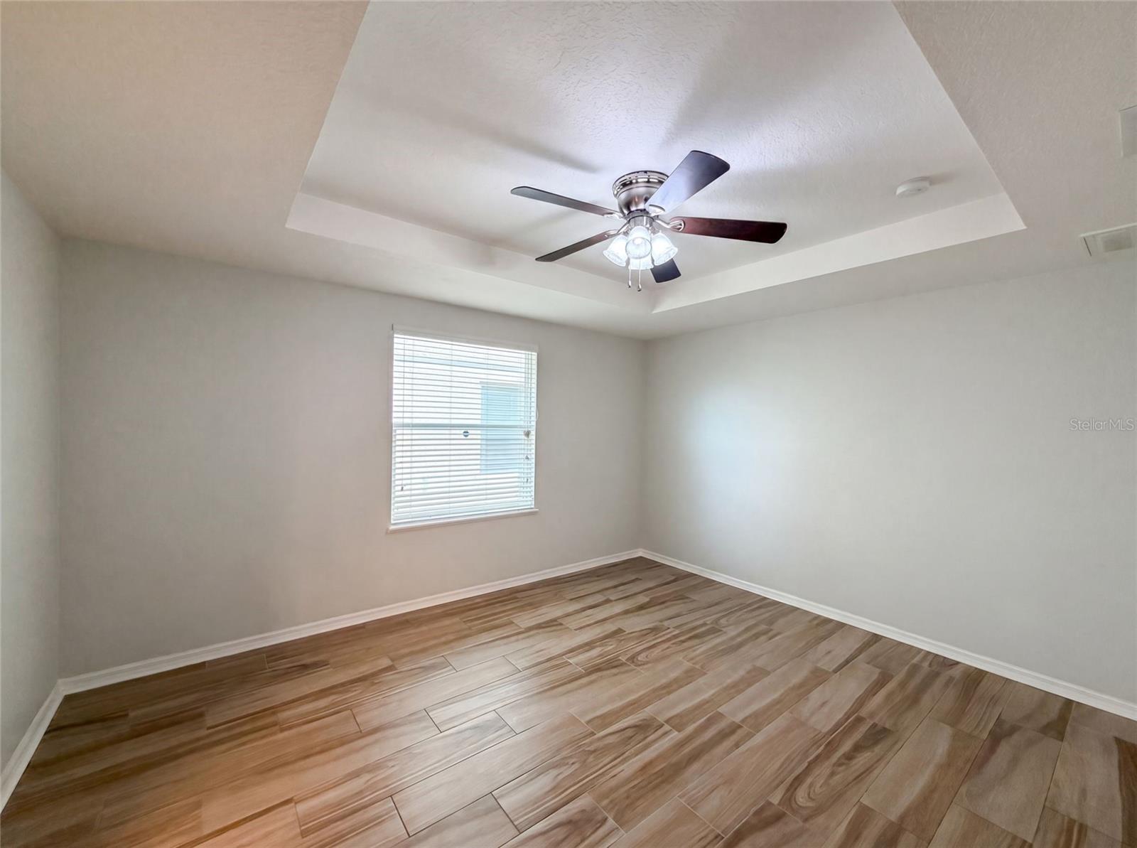 Single Family Residence at 1048 BETHPAGE RD, AUBURNDALE, photo 6 of 24