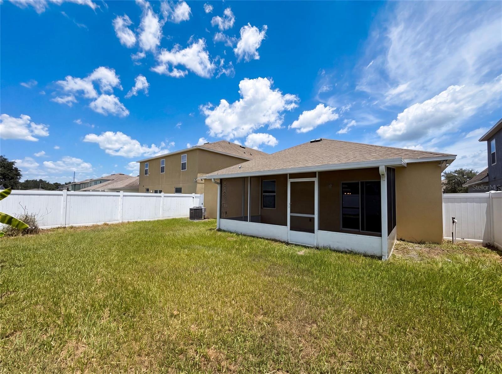 Single Family Residence at 1048 BETHPAGE RD, AUBURNDALE, photo 23 of 24