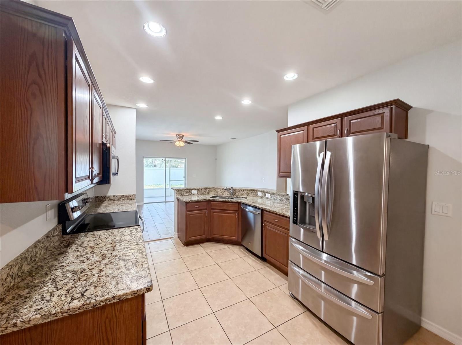 Single Family Residence at 1048 BETHPAGE RD, AUBURNDALE, photo 3 of 24