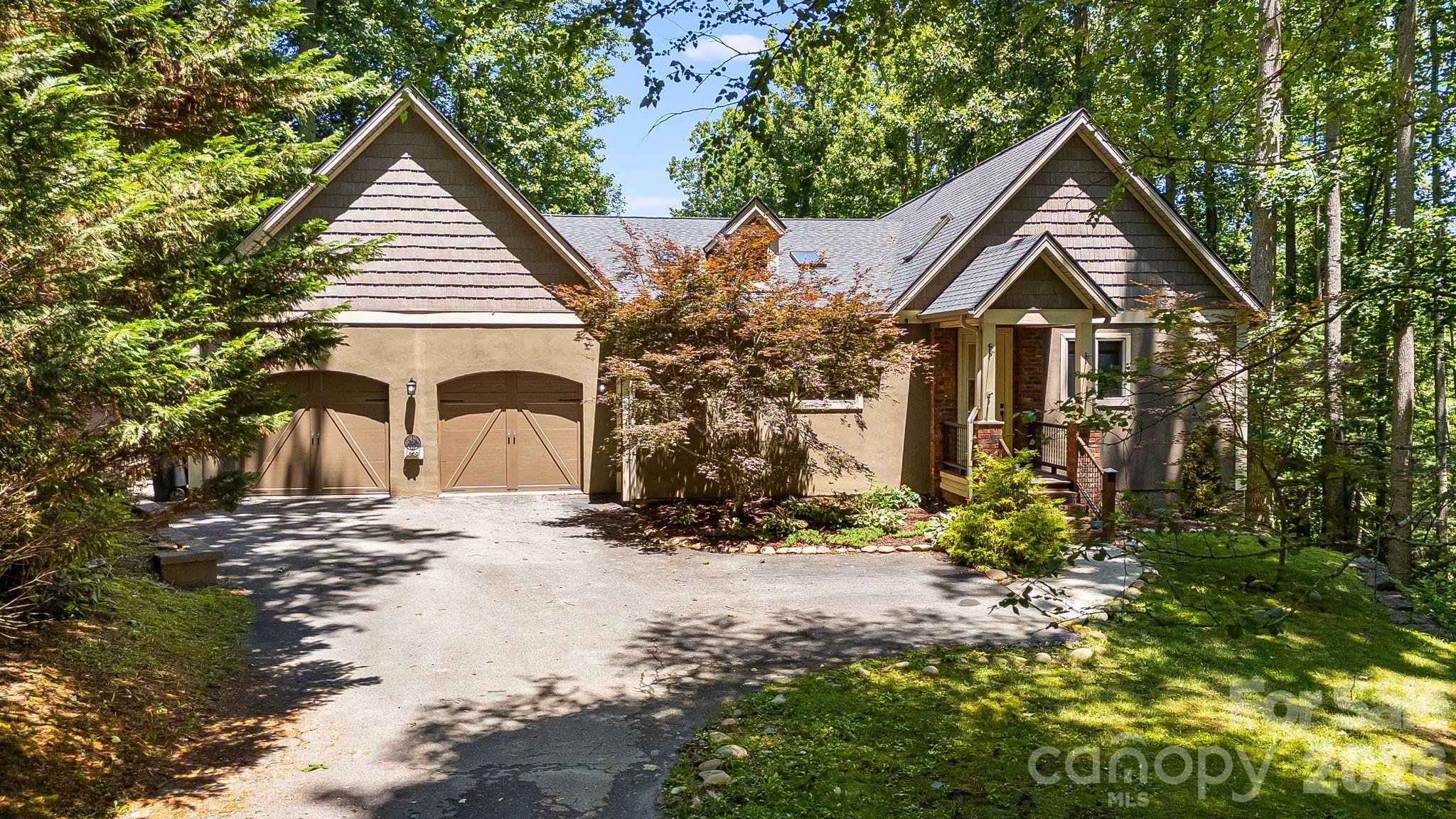 Front view daytime - 67 Reeses Ridge Court, Hendersonville