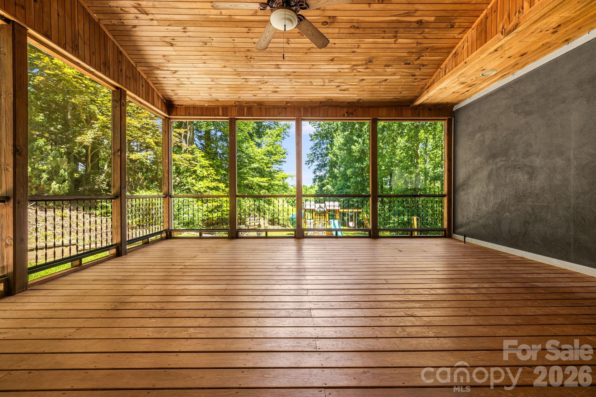 Screened porch - 67 Reeses Ridge Court, Hendersonville