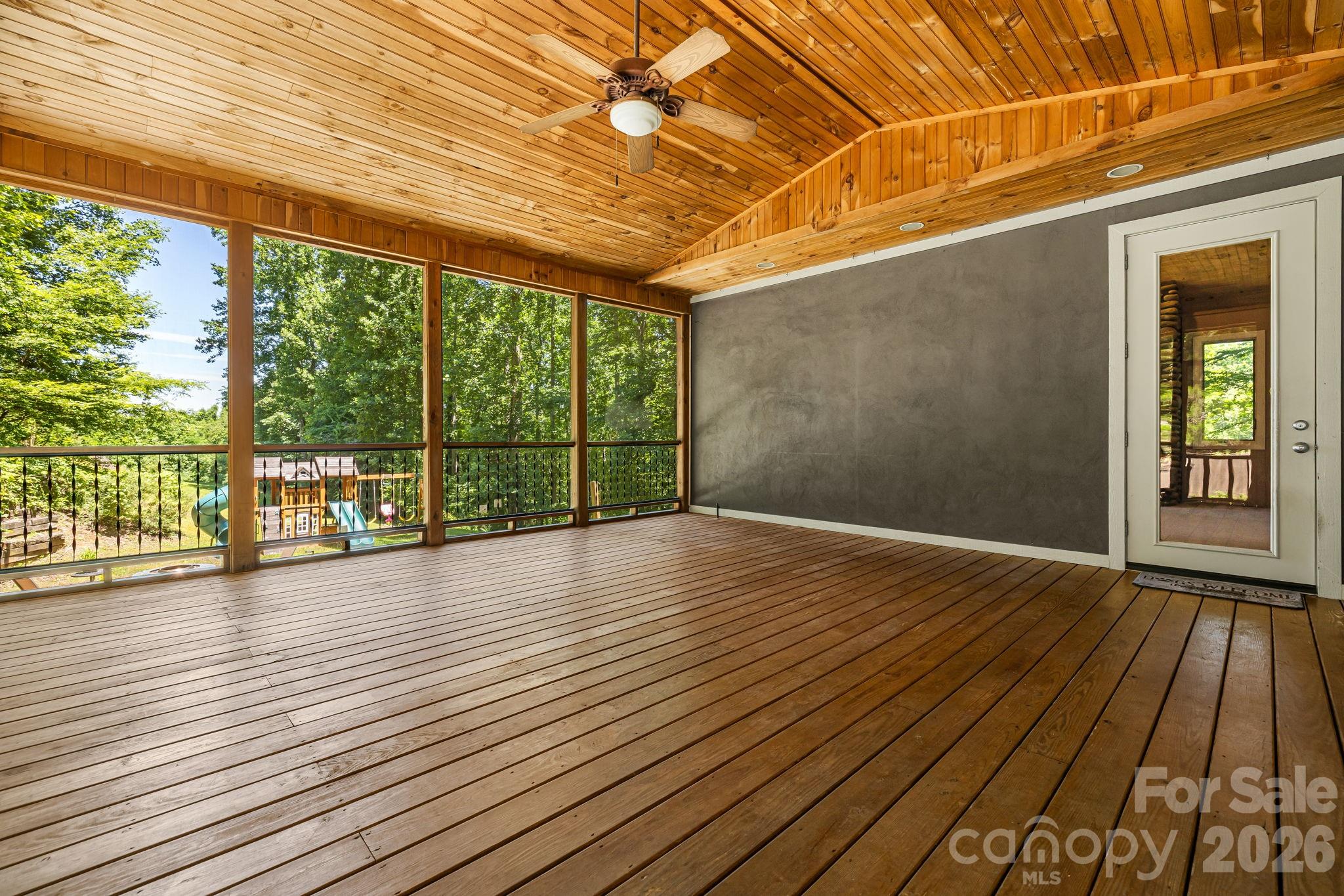 Screened Porch - 67 Reeses Ridge Court, Hendersonville