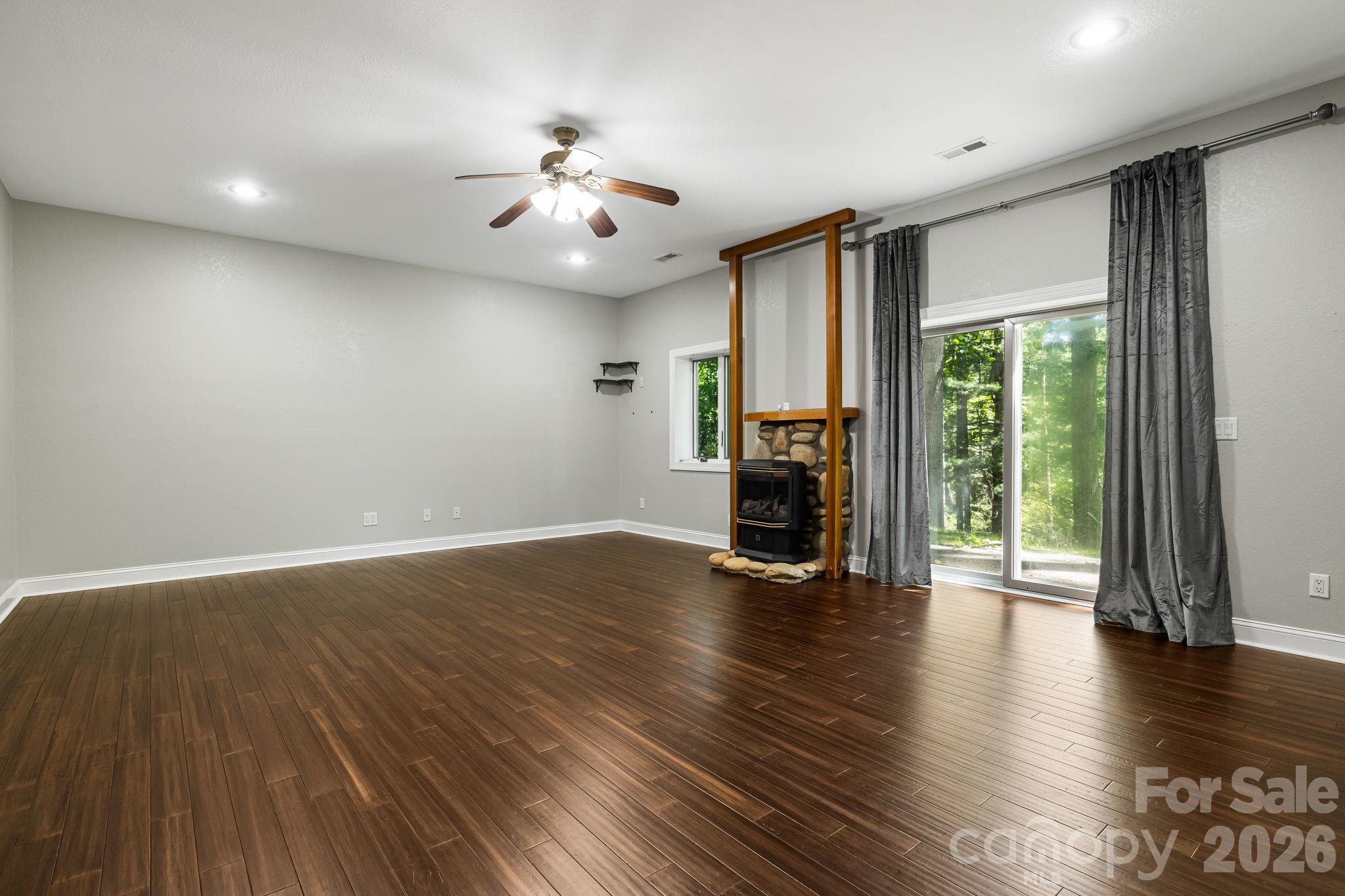Downstairs Living Area - 67 Reeses Ridge Court, Hendersonville