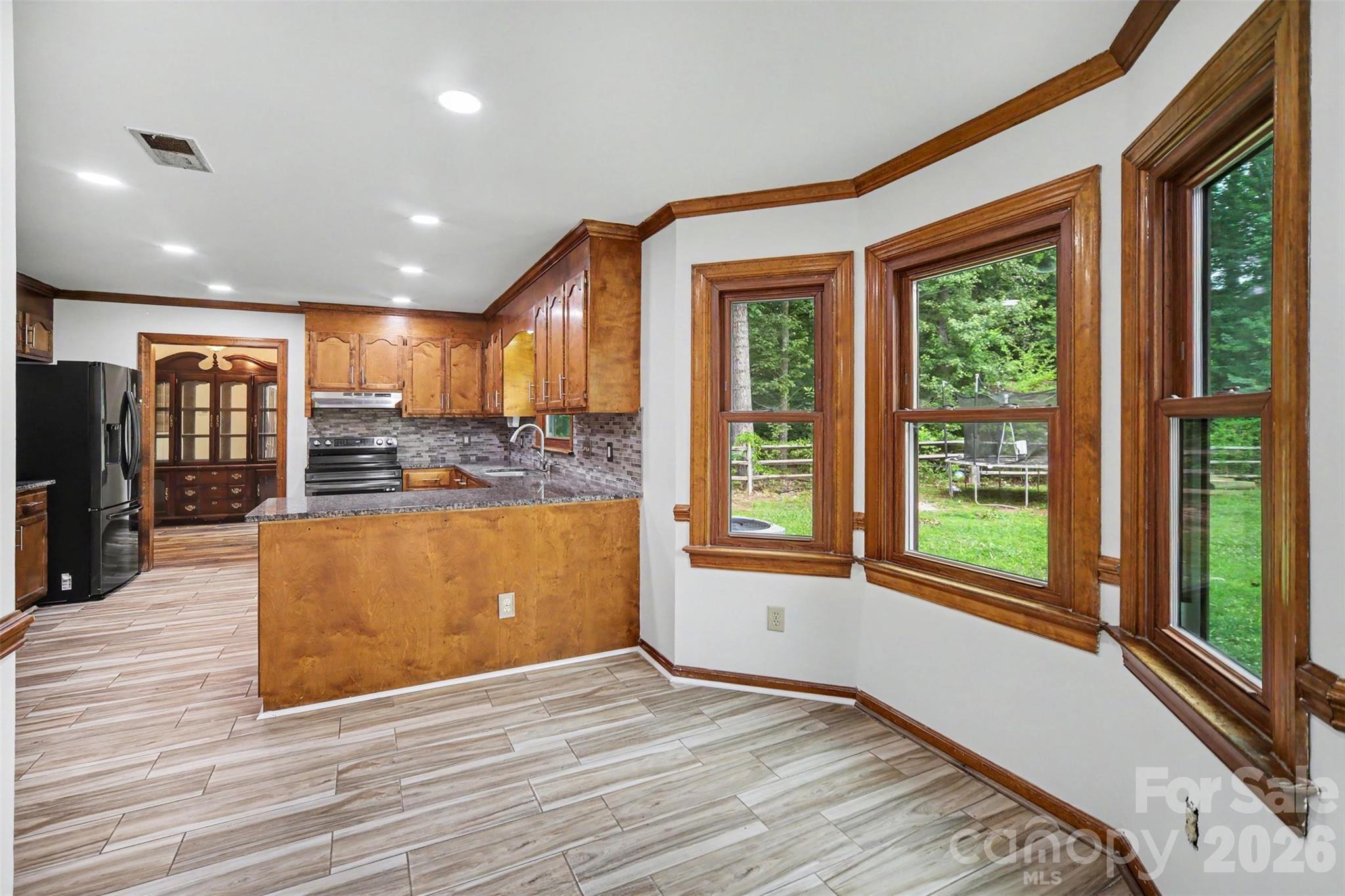 Single Family Residence at 3017 Mill Stream Court, Matthews, photo 17 of 39