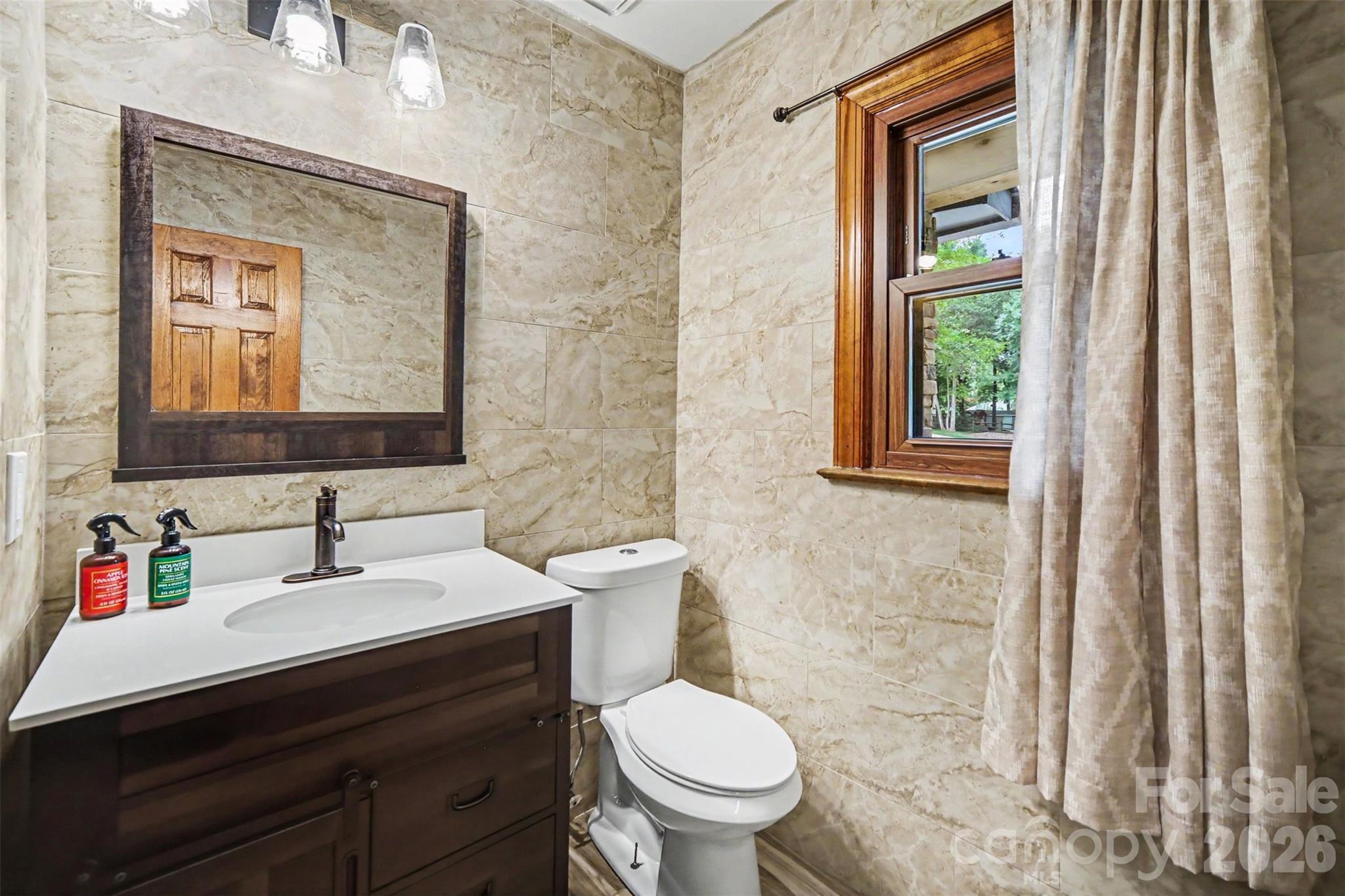 Single Family Residence at 3017 Mill Stream Court, Matthews, photo 21 of 39