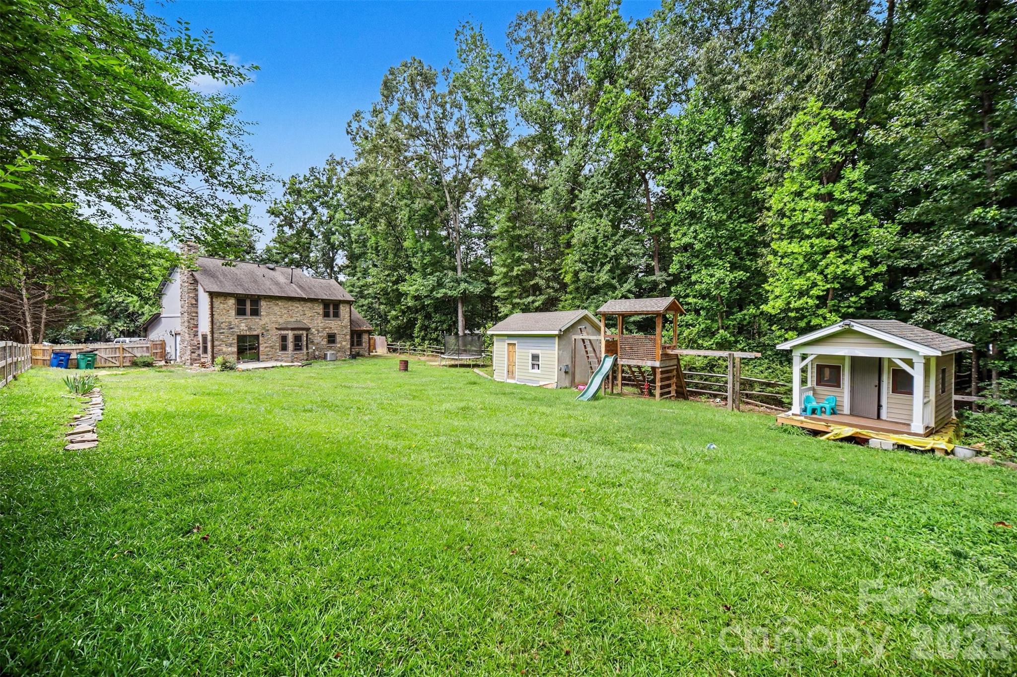 Single Family Residence at 3017 Mill Stream Court, Matthews, photo 34 of 39