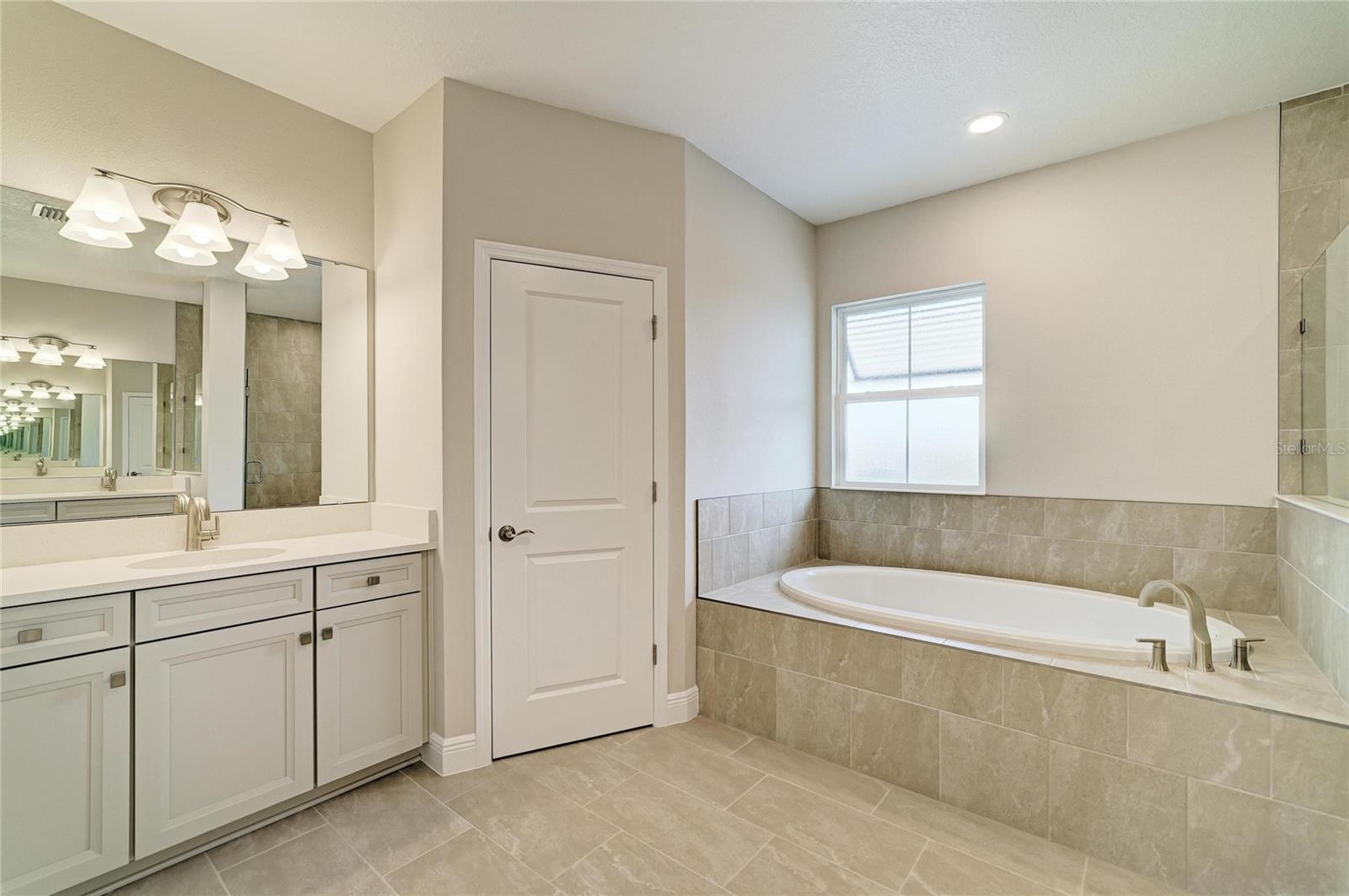 Single Family Residence at 10245 CROSS RIVER TRL, PARRISH, photo 7 of 49