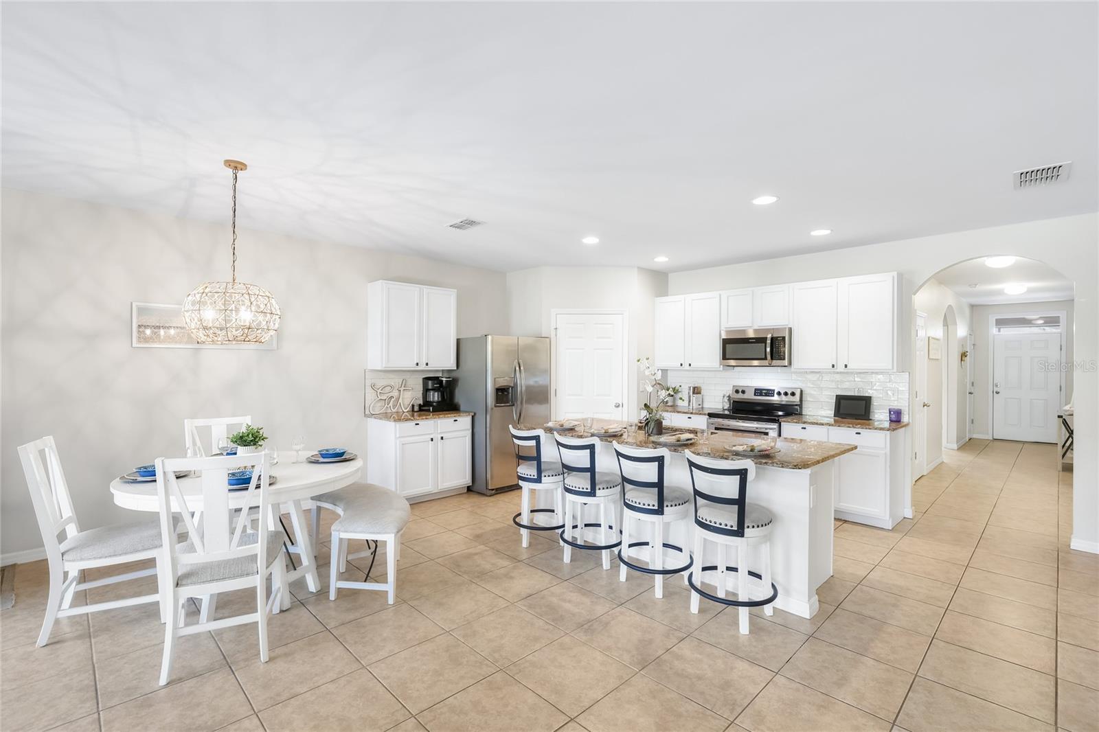 Large Kitchen with Eat-in Space - 24413 BANDONI PL, VENICE