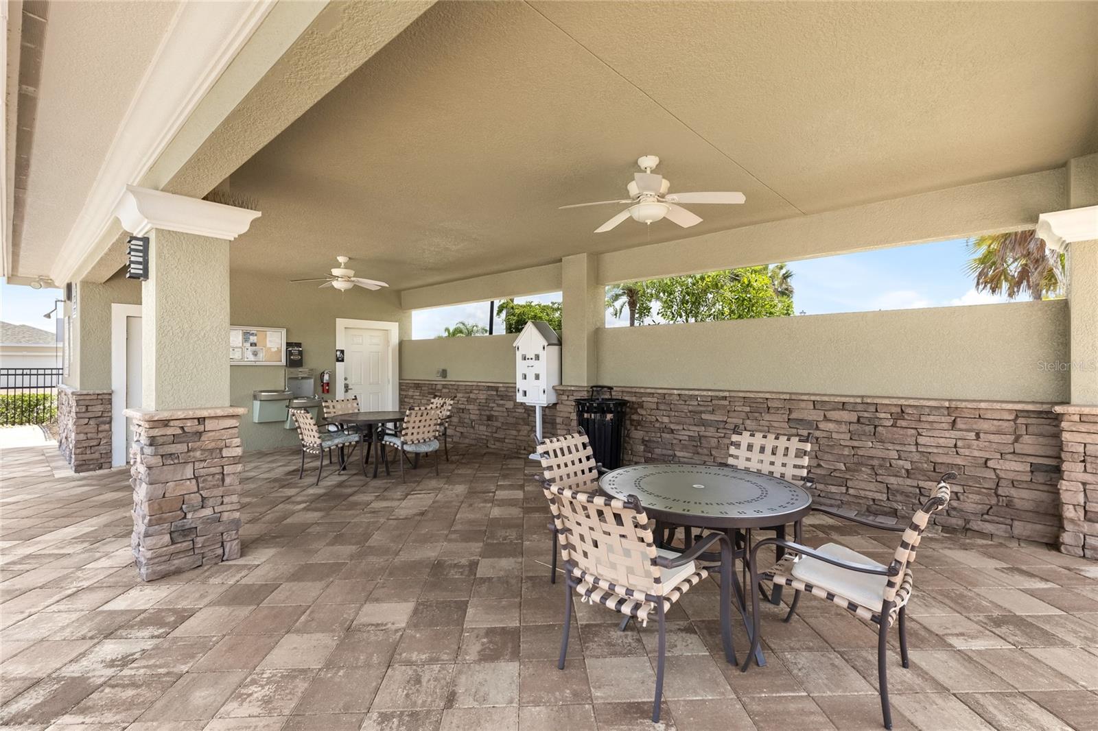 Covered Pavilion with outdoor tables and chairs to enjoy lunch, dinner or a snack while getting out of the sun. Restrooms available as well. - 24413 BANDONI PL, VENICE