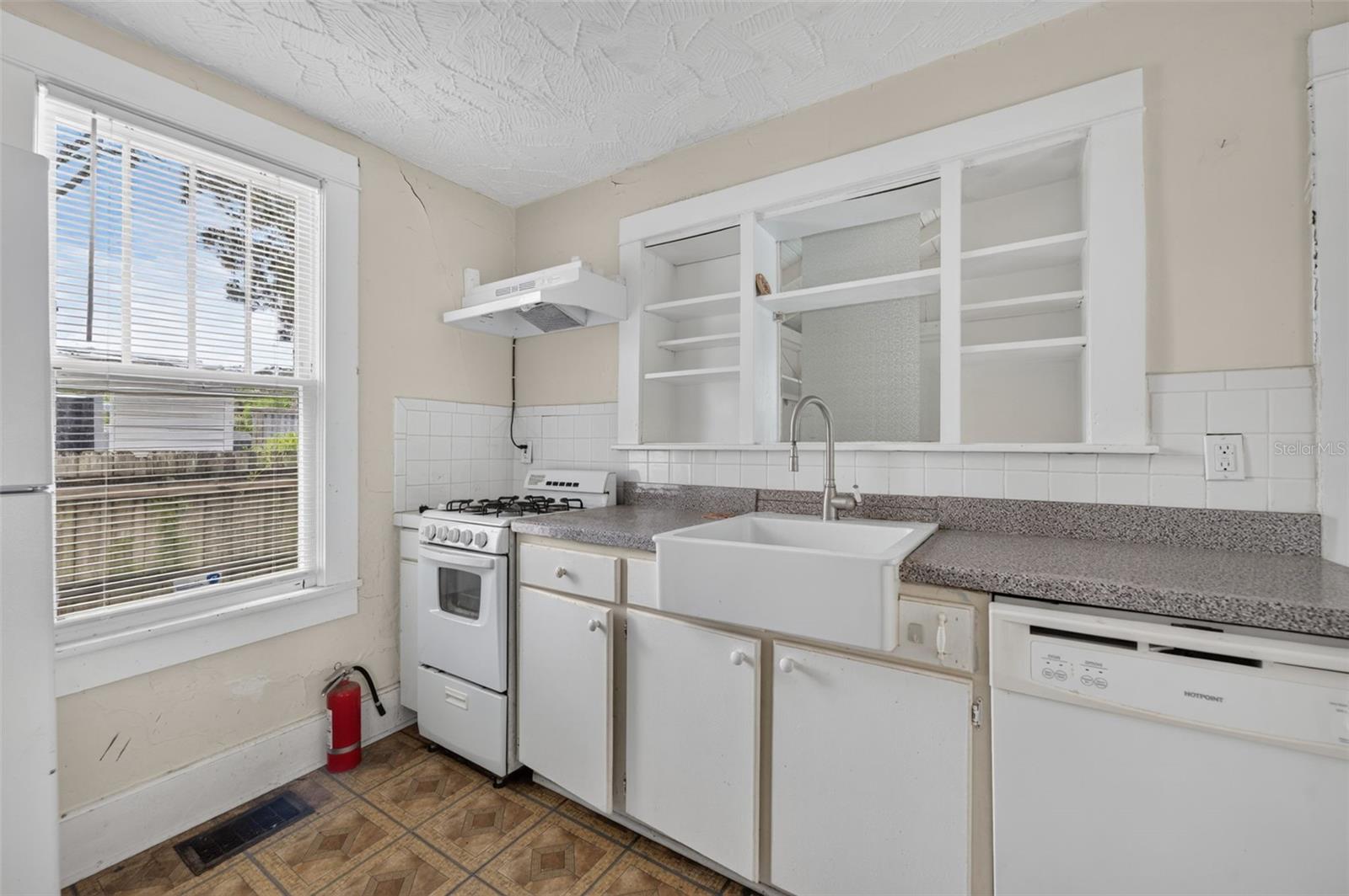 Single Family Residence at 309 RUSH ST, NEW SMYRNA BEACH, photo 10 of 35
