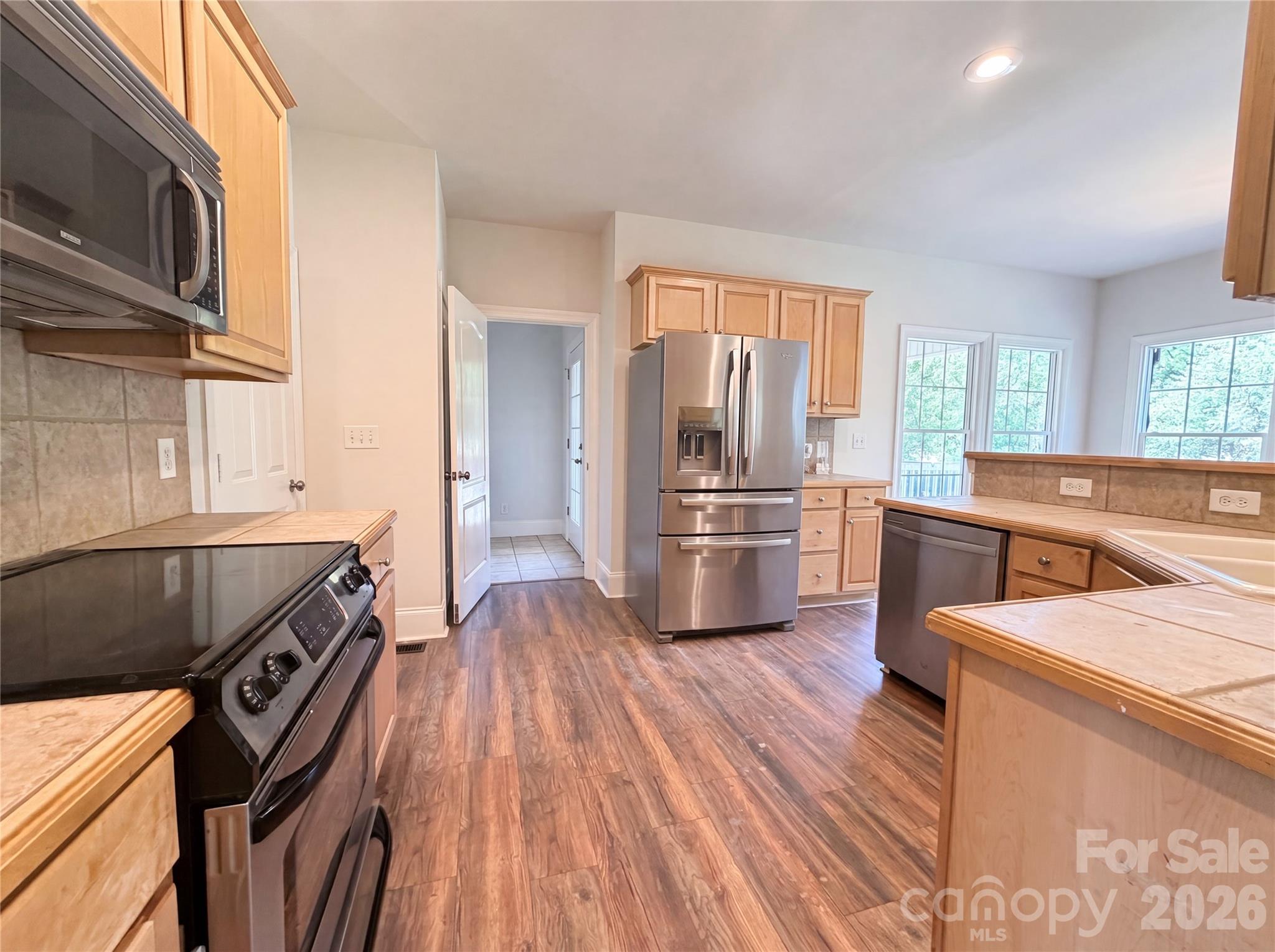 Single Family Residence at 4990 Sagittarius Circle, Denver, photo 4 of 21