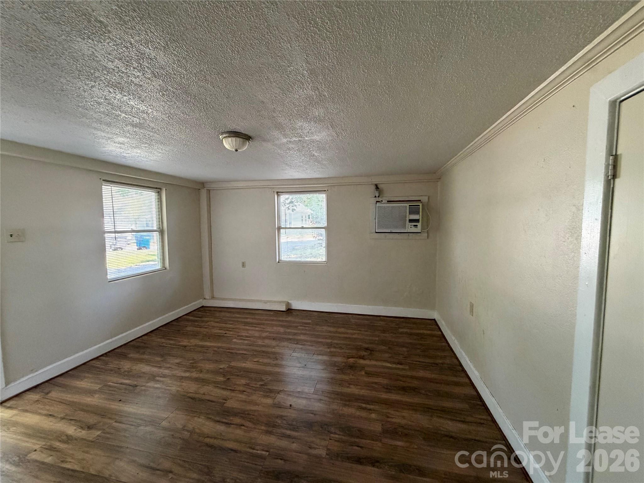 Apartment at 325 Chambers Street, Statesville, photo 3 of 8