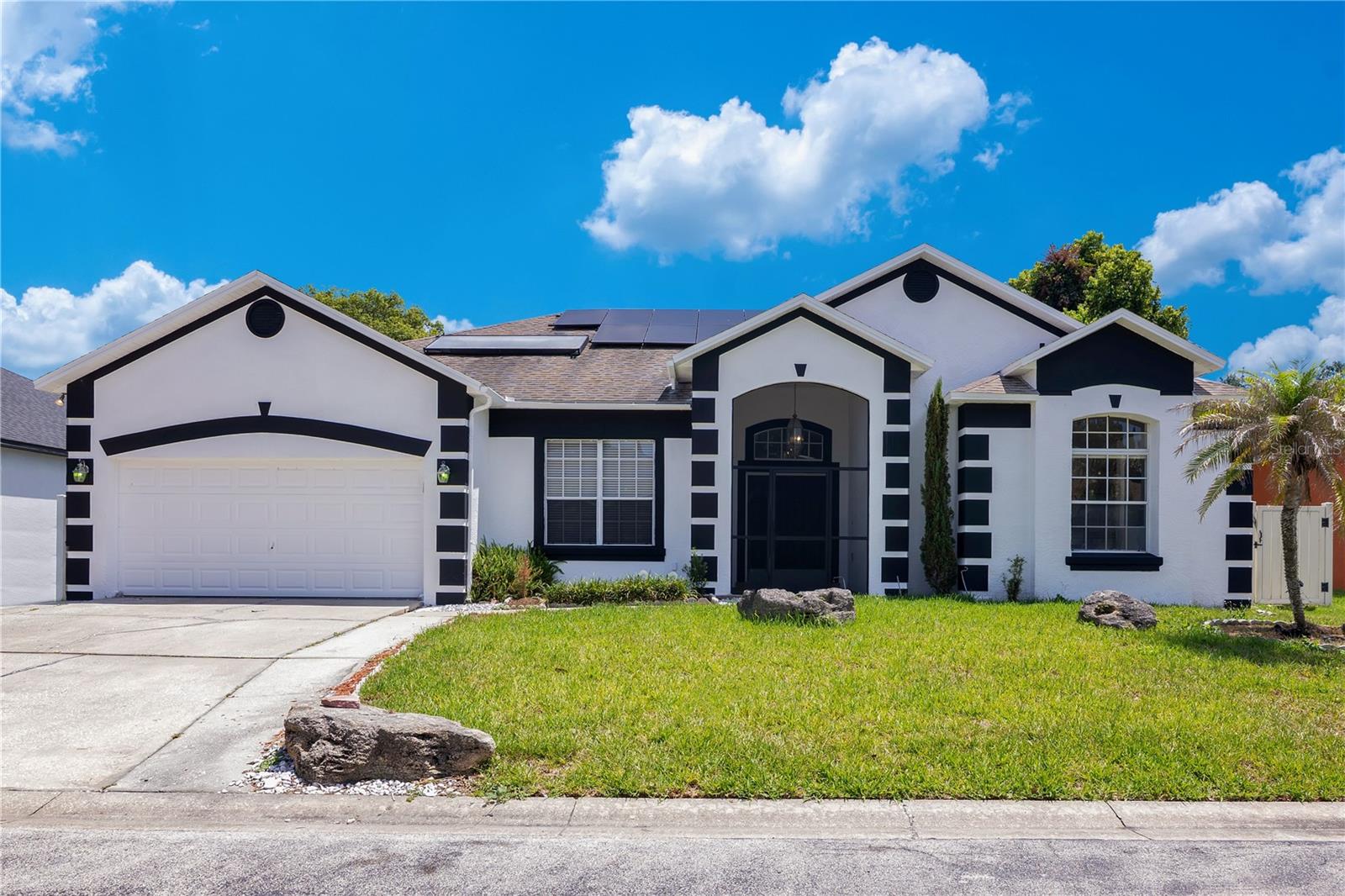 216 BOXWOOD DR